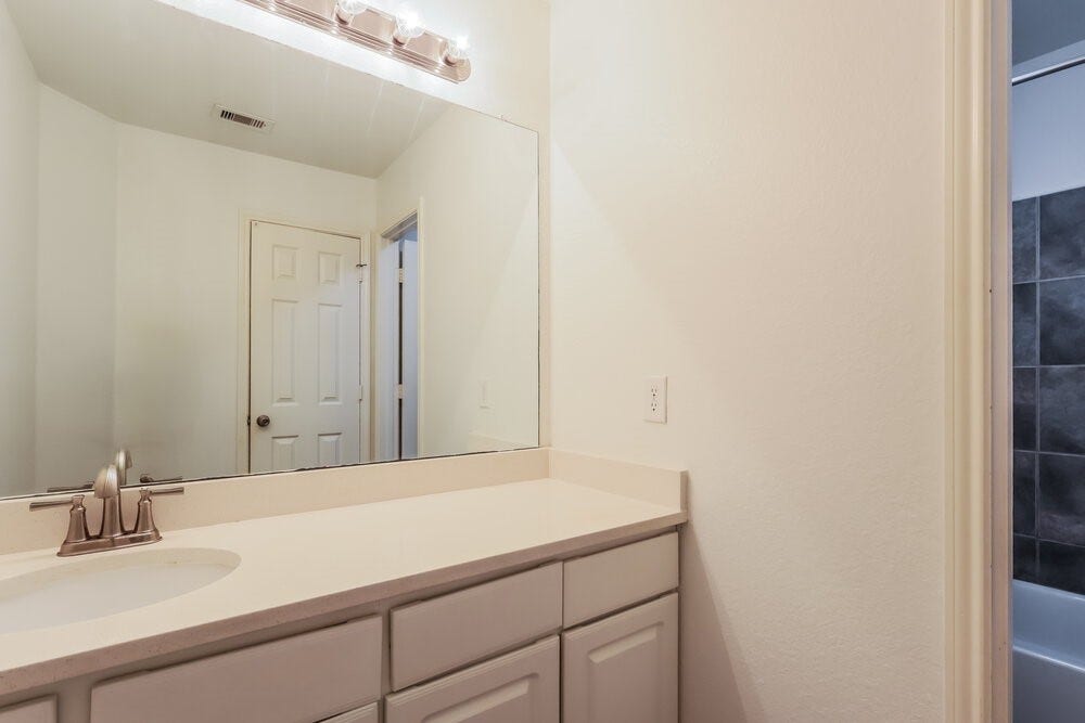 9969 Kingfisher Drive, Conroe, TX 77385 9969 Kingfisher Drive, Conroe, TX 77385