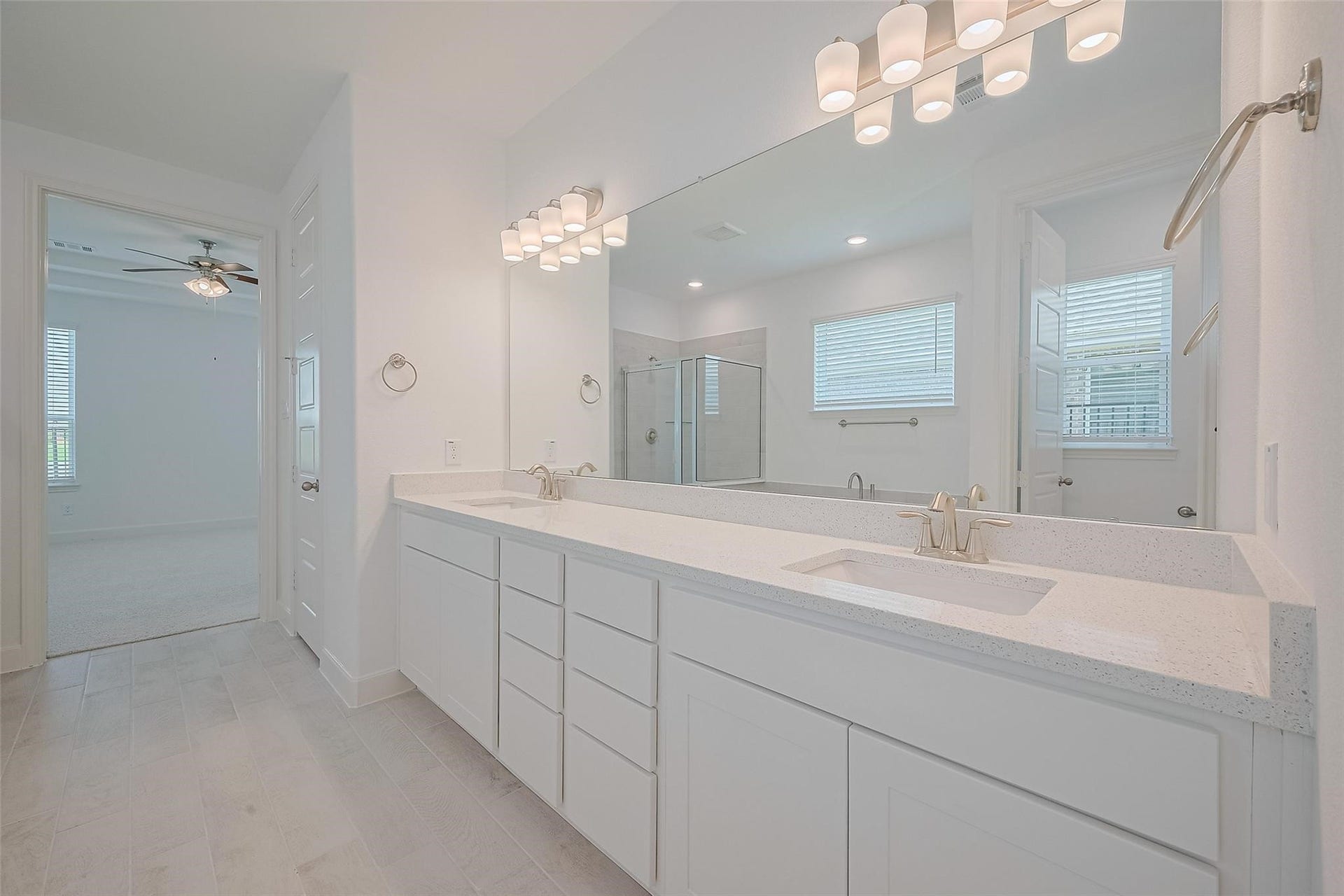 2911 Golden Isle Drive, Texas City, TX 77568 2911 Golden Isle Drive, Texas City, TX 77568
