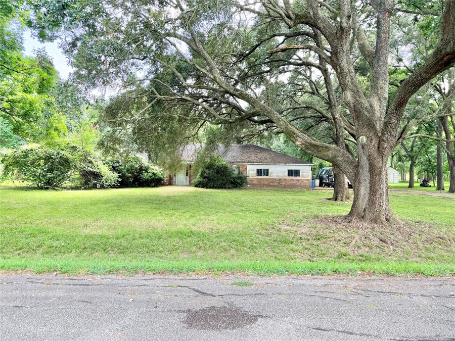 Property photo for 1921 Melody Lane, Richmond, TX