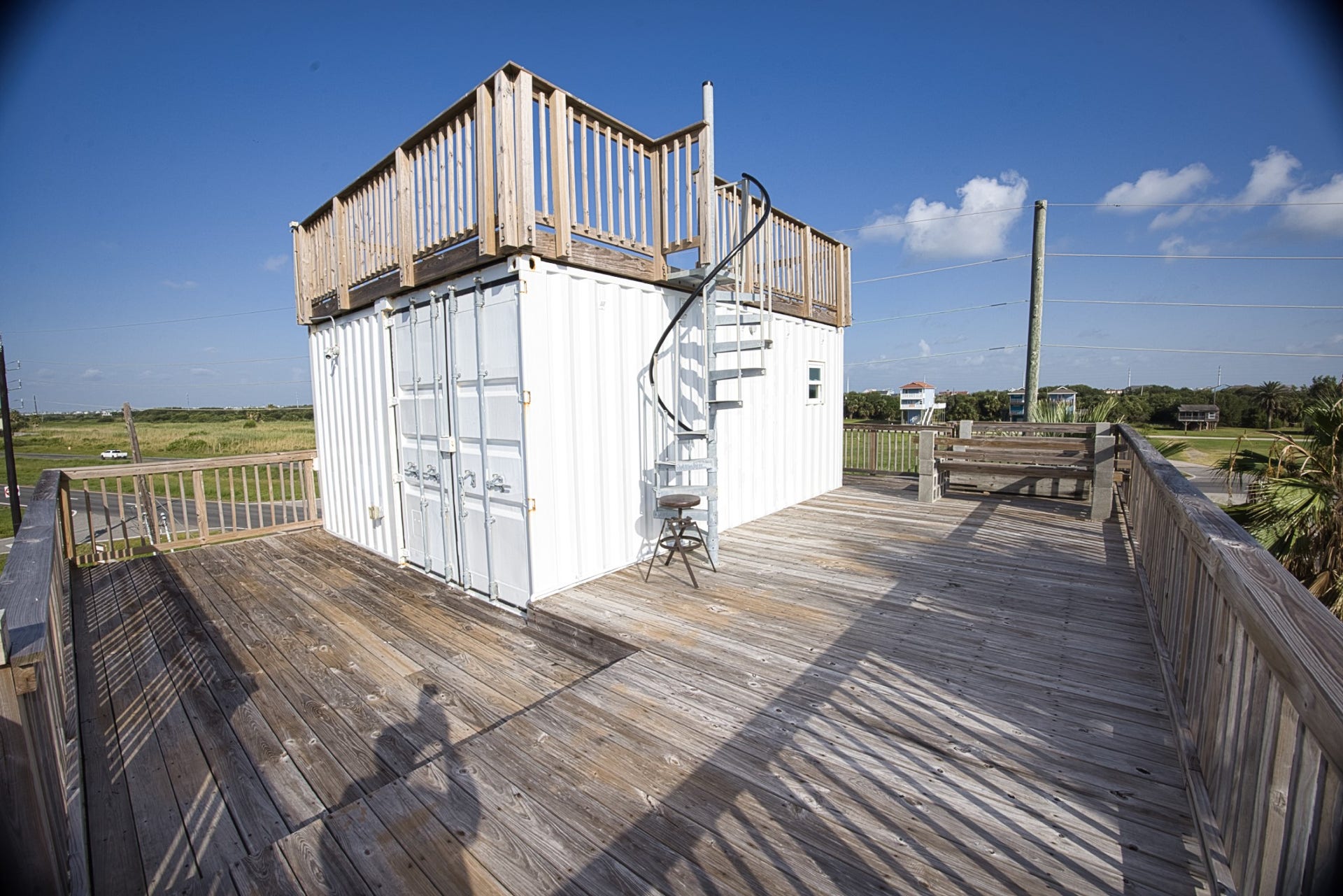 4016 Las Palmas Street, Galveston, TX 77554 270 degree second level deck