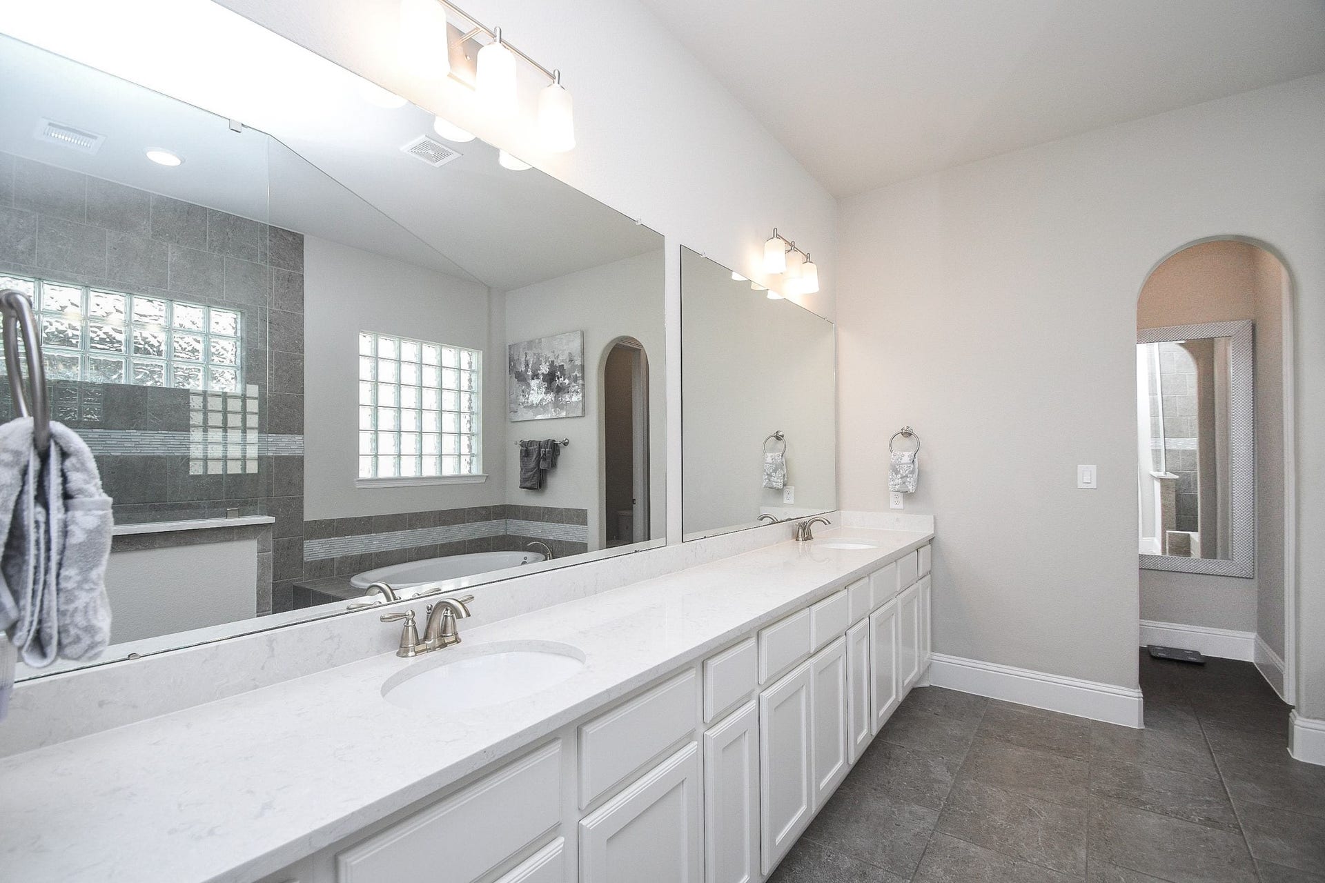 2330 Twin Rose Drive, Missouri City, TX 77459 2330 Twin Rose Drive, Missouri City, TX 77459