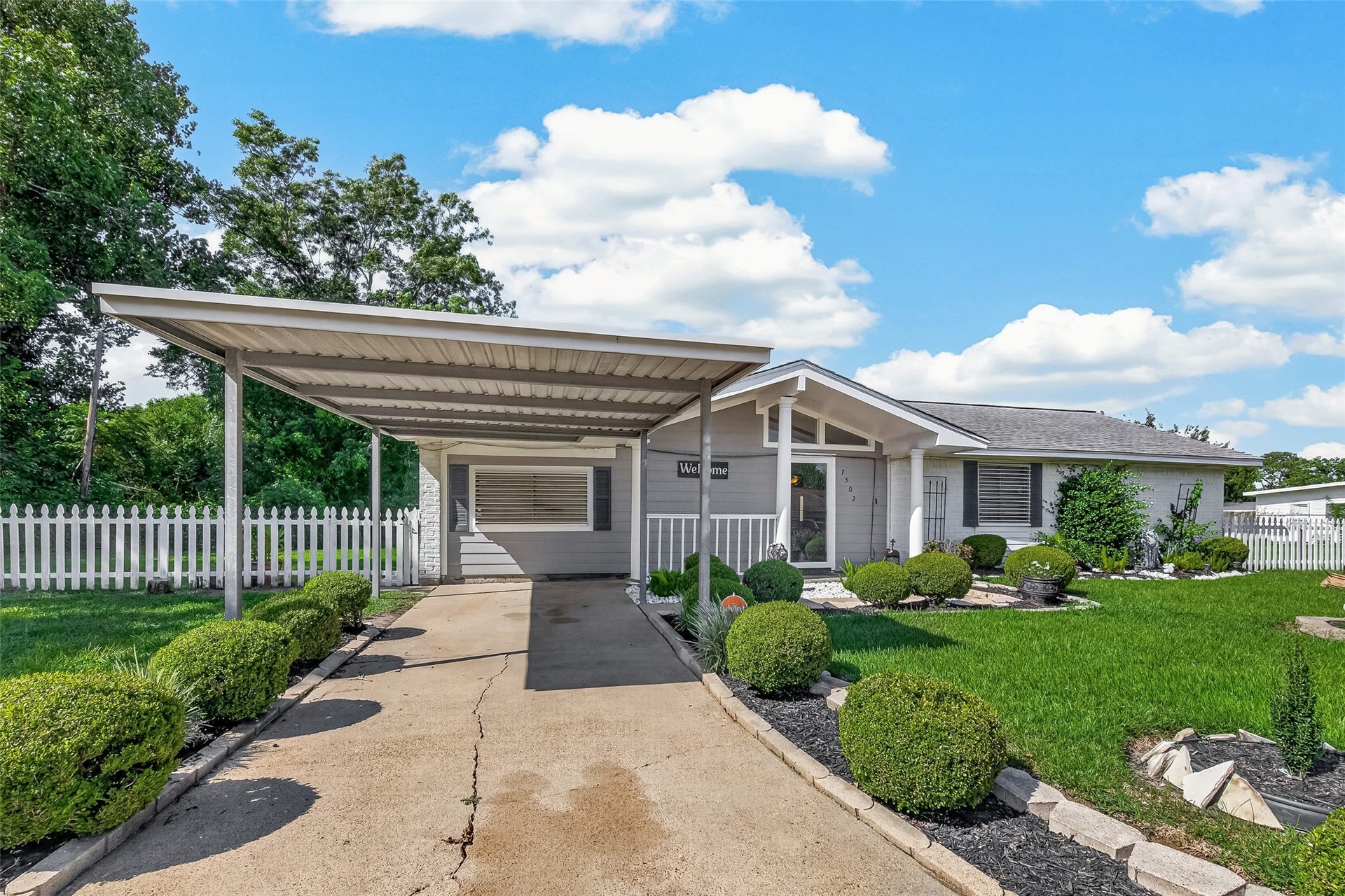 7502 Nightingale Circle, Texas City, TX 77591 7502 Nightingale Circle, Texas City, TX 77591