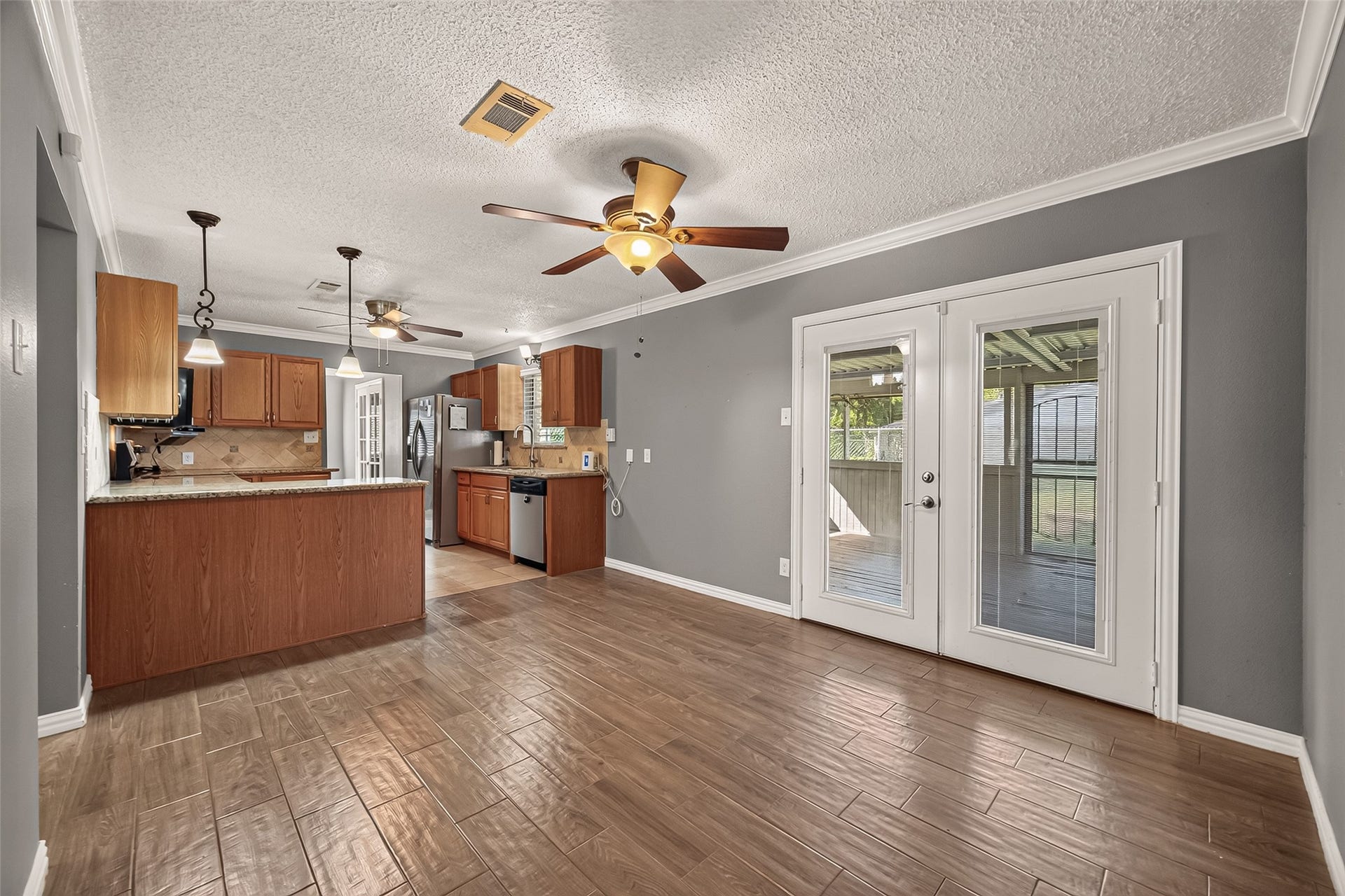 7502 Nightingale Circle, Texas City, TX 77591 7502 Nightingale Circle, Texas City, TX 77591
