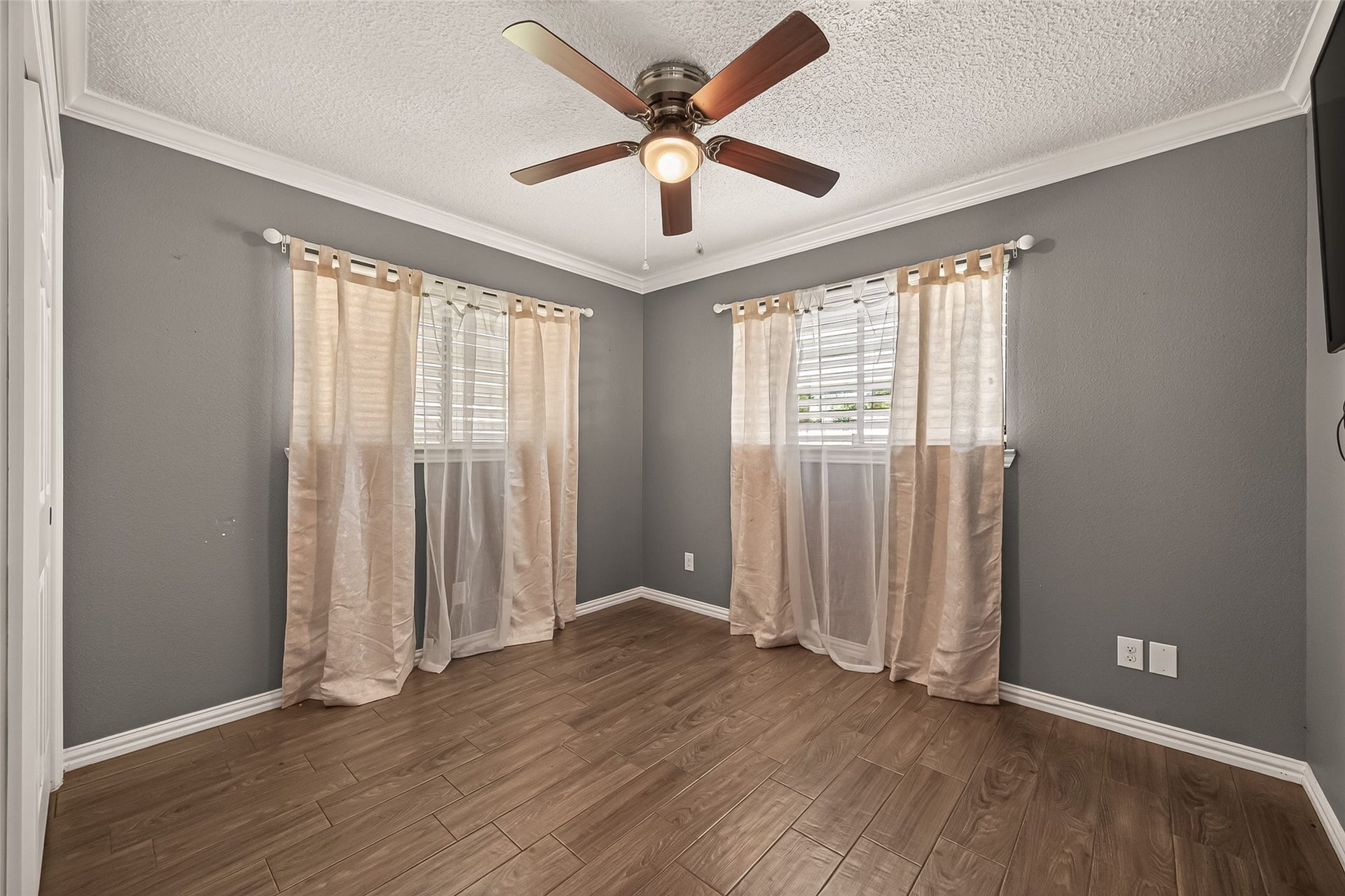 7502 Nightingale Circle, Texas City, TX 77591 7502 Nightingale Circle, Texas City, TX 77591