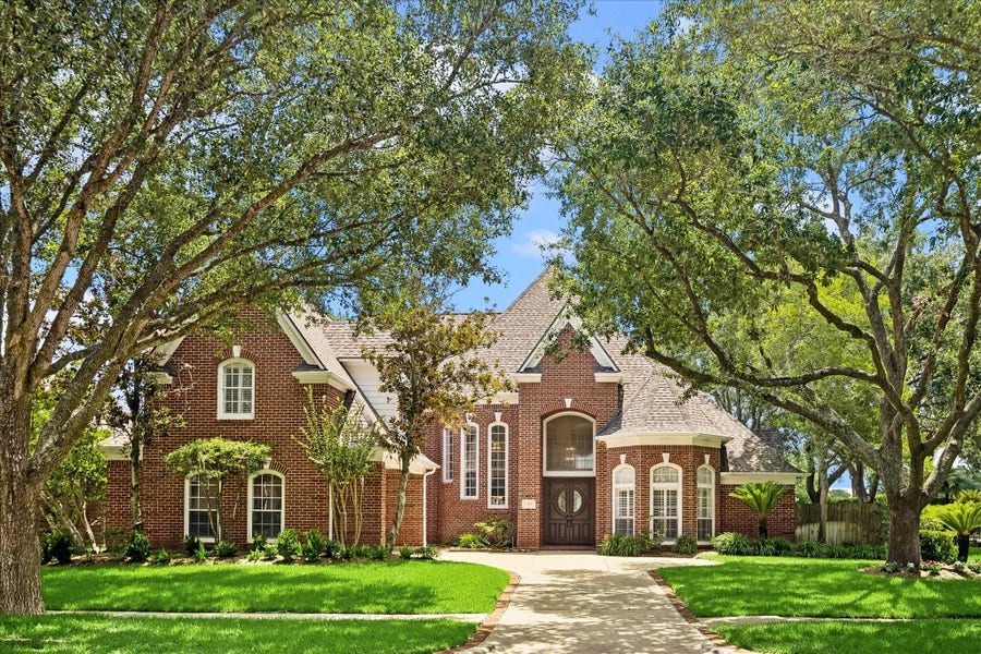 Property photo for 3319 Oakland Drive, Sugar Land, TX