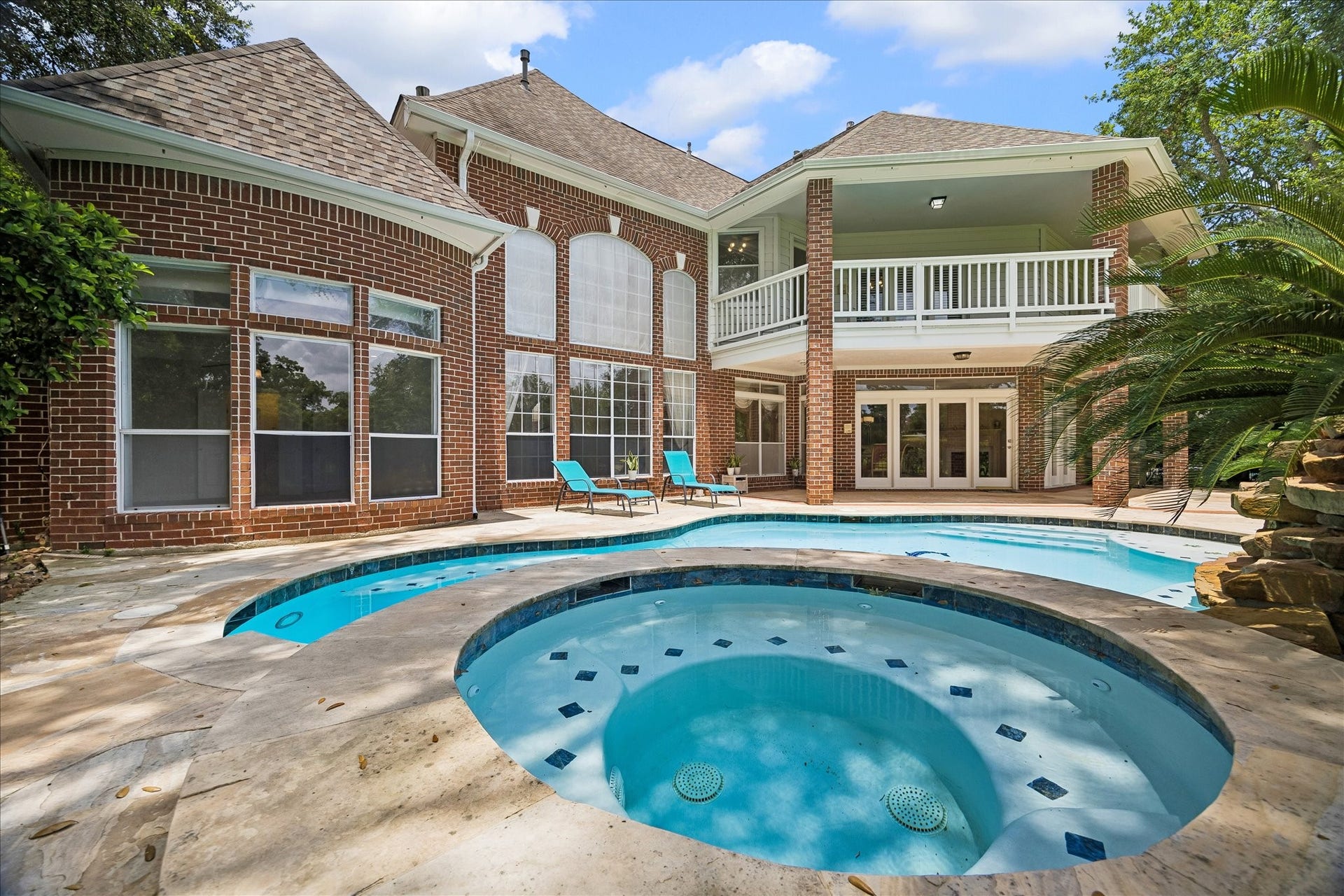 3319 Oakland Drive, Sugar Land, TX 77479 3319 Oakland Drive, Sugar Land, TX 77479
