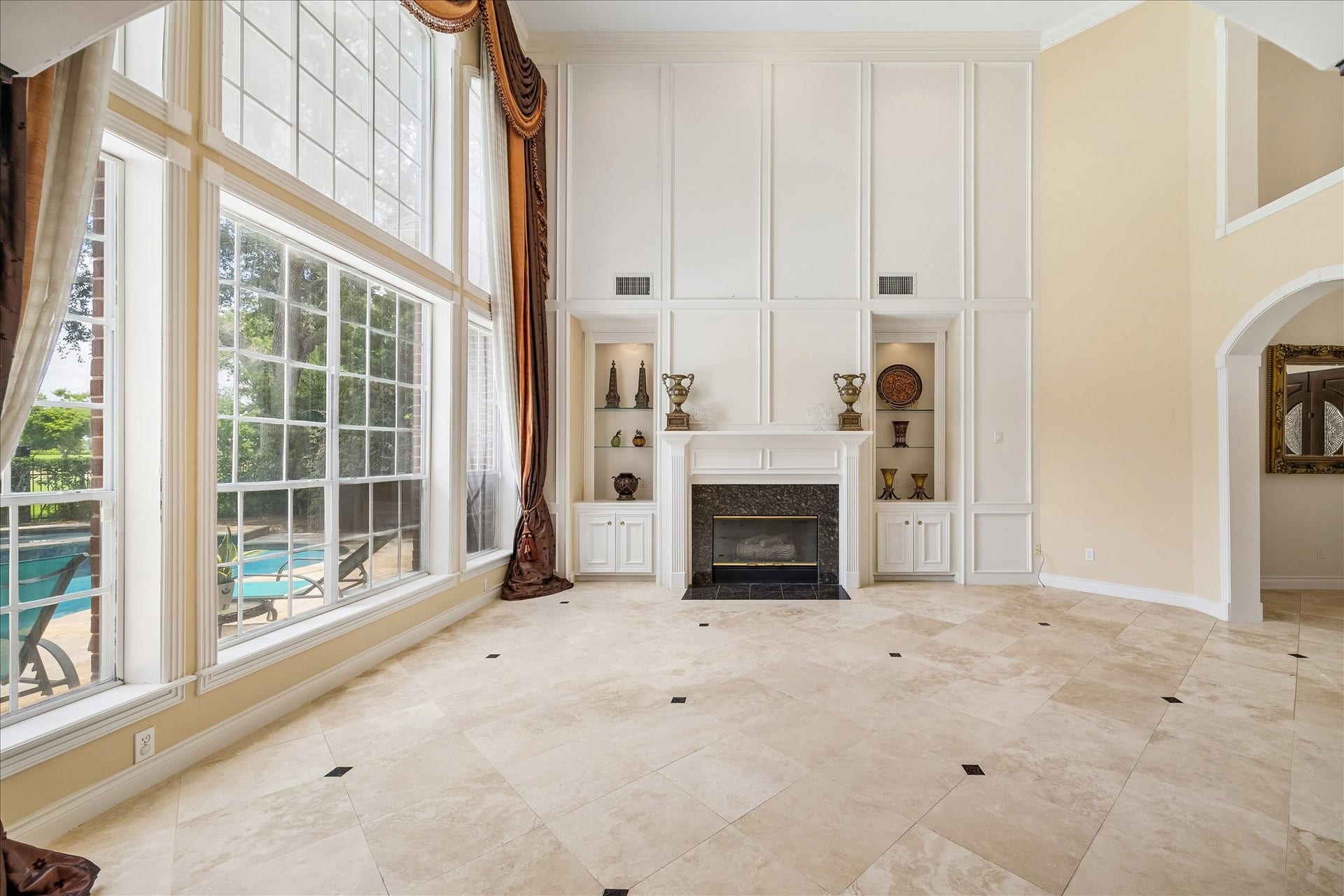 3319 Oakland Drive, Sugar Land, TX 77479 3319 Oakland Drive, Sugar Land, TX 77479
