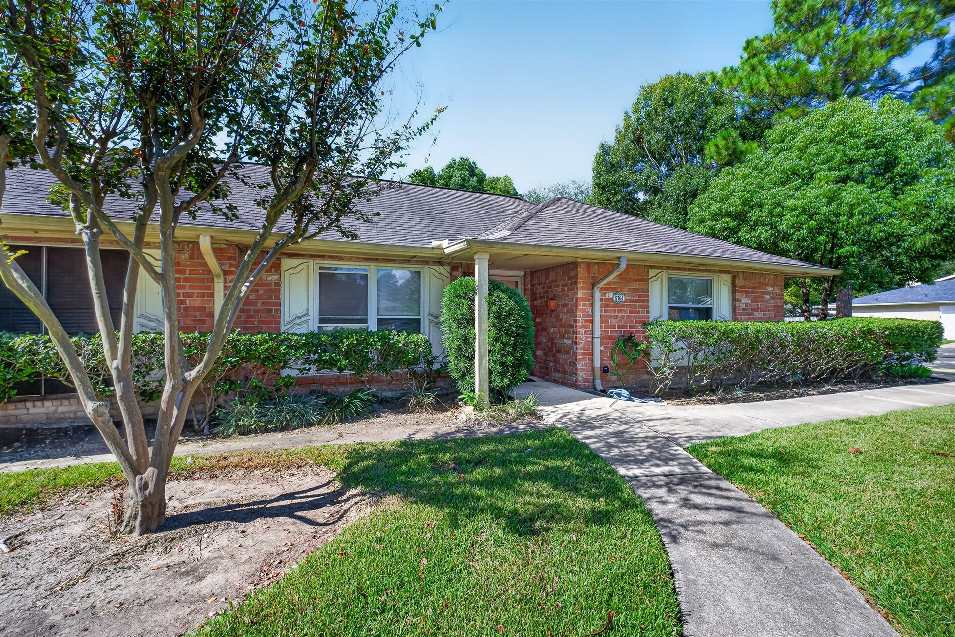 17104 Blackhawk Boulevard, Friendswood, TX 77546 17104 Blackhawk Boulevard, Friendswood, TX 77546
