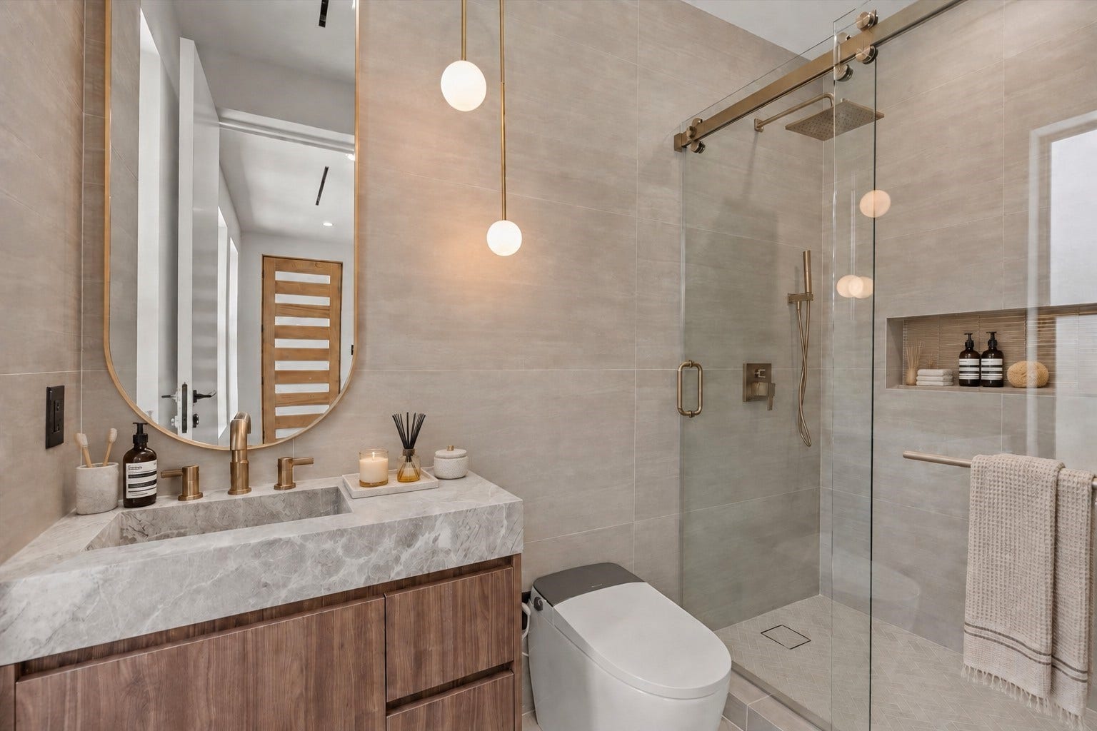 827 Bunker Hill Road, Houston, TX 77024 Fourth bathroom, virtually staged