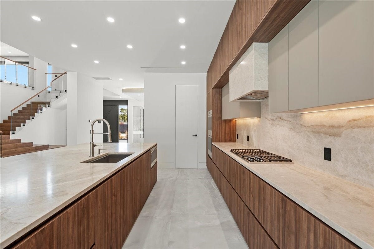 827 Bunker Hill Road, Houston, TX 77024 827 Bunker Hill Road, Houston, TX 77024