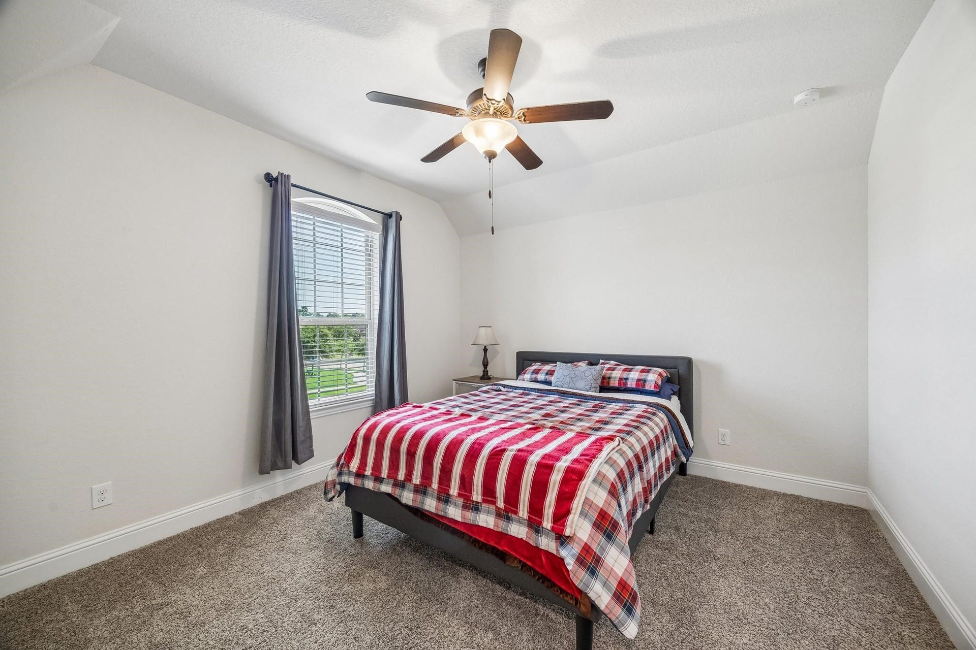 6031 Granite Shadow Lane, Porter, TX 77365 Oversized secondary bedrooms.