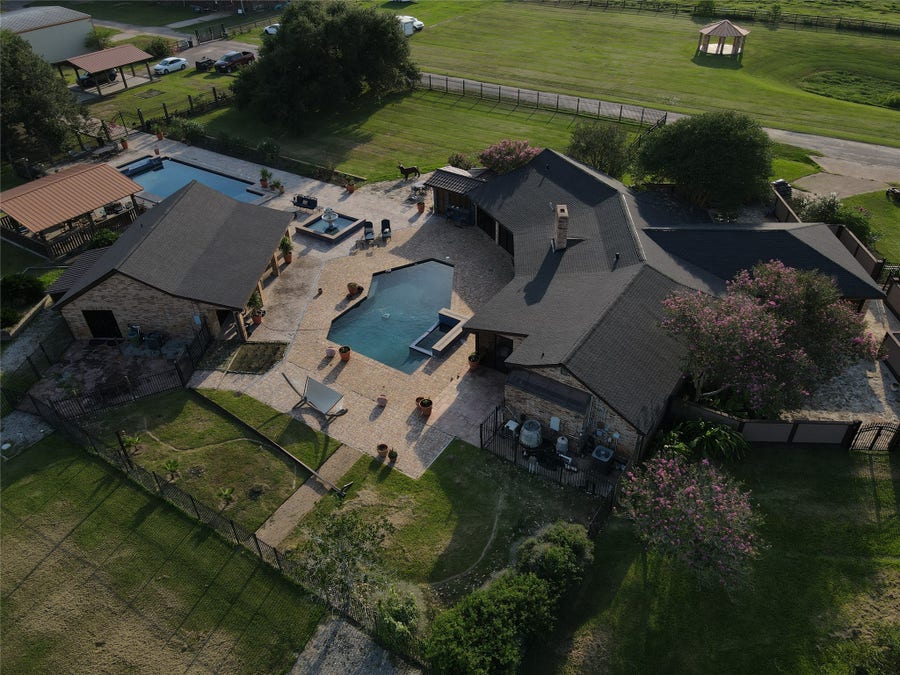 Property photo for 1226 County Road 45, Angleton, TX
