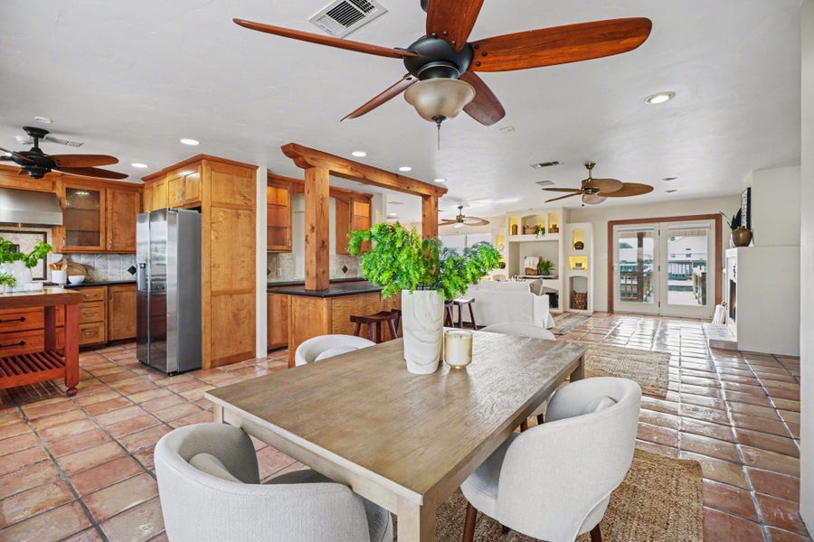 Property photo for 557 Pompano Street, Bayou Vista, TX