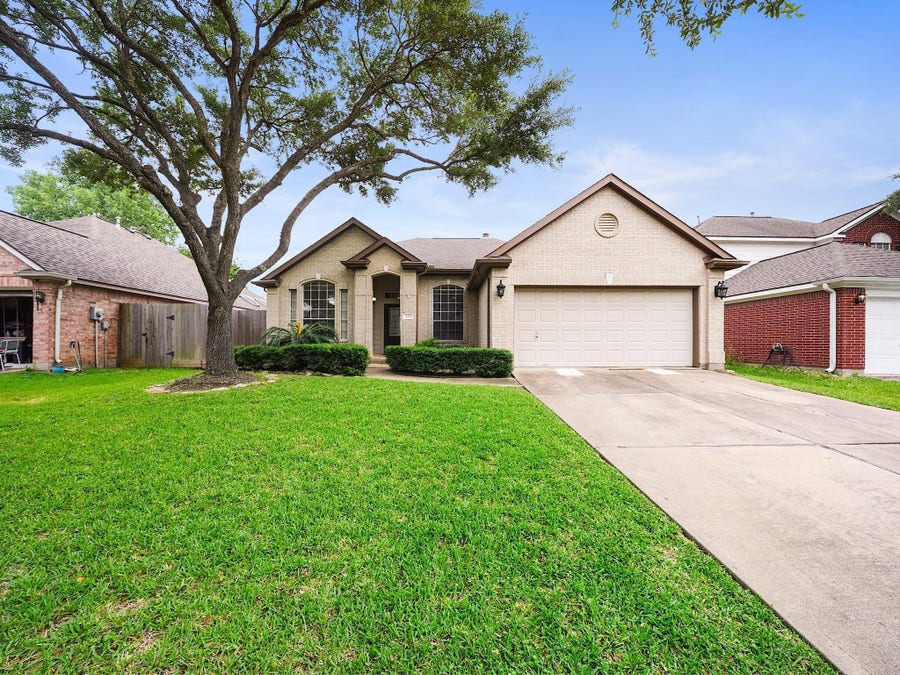 Property photo for 4414 Casey Circle, Sugar Land, TX