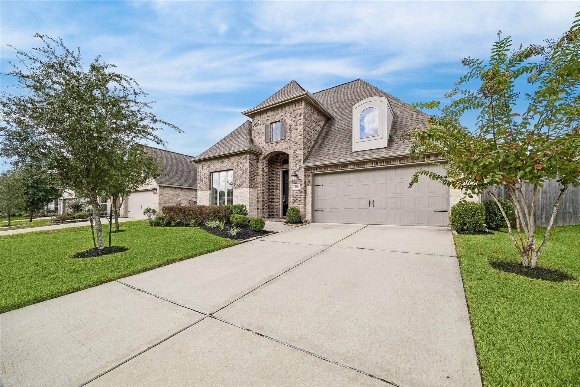 3218 Bellwick Chase Lane, Porter, TX 77365 3218 Bellwick Chase is a stunning single story home with 4 bedrooms, 3 full baths, high ceilings.
