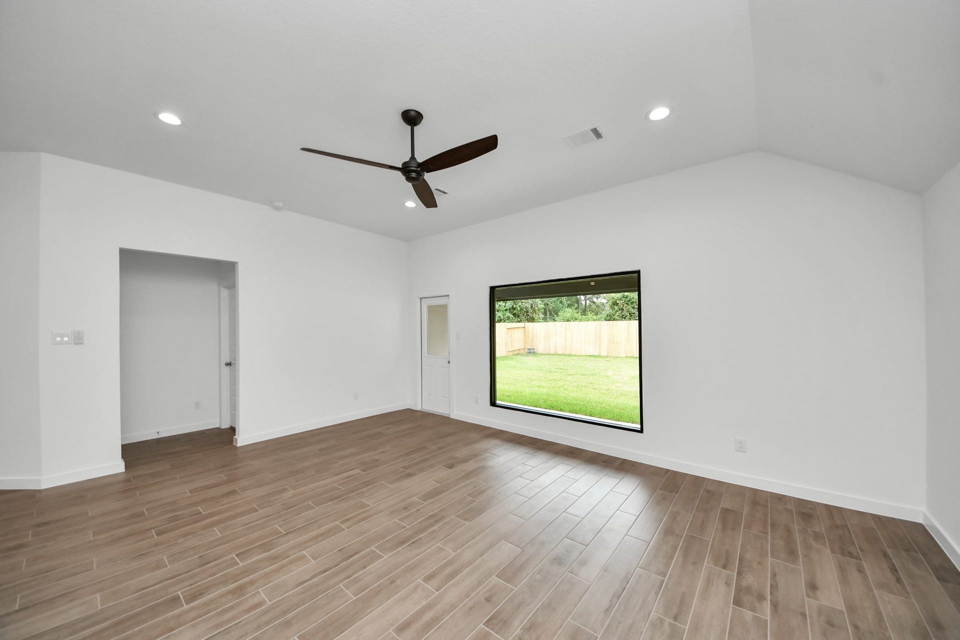 11719 Leafy Laurel Drive, Houston, TX 77066 11719 Leafy Laurel Drive, Houston, TX 77066