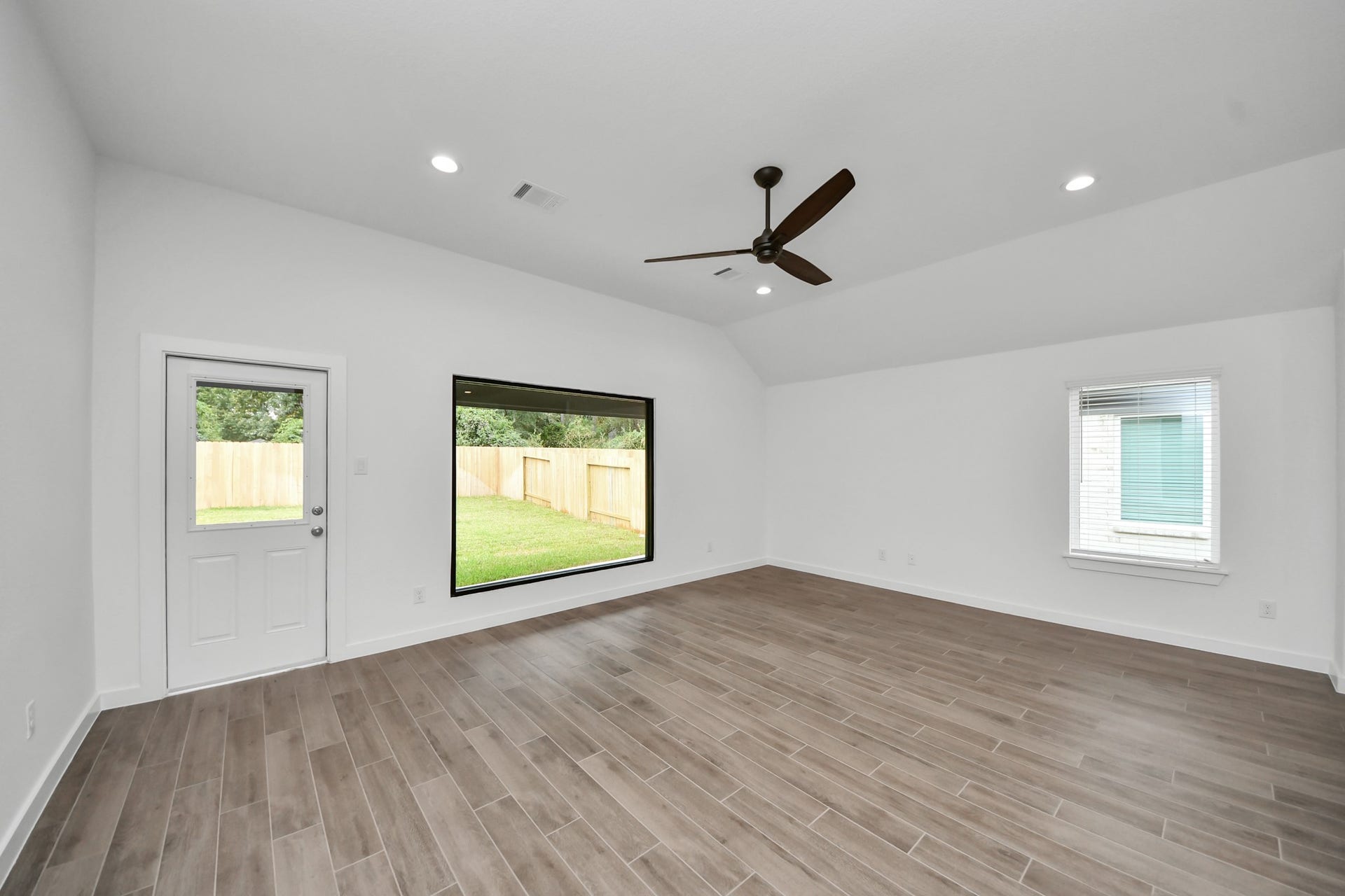 11719 Leafy Laurel Drive, Houston, TX 77066 11719 Leafy Laurel Drive, Houston, TX 77066