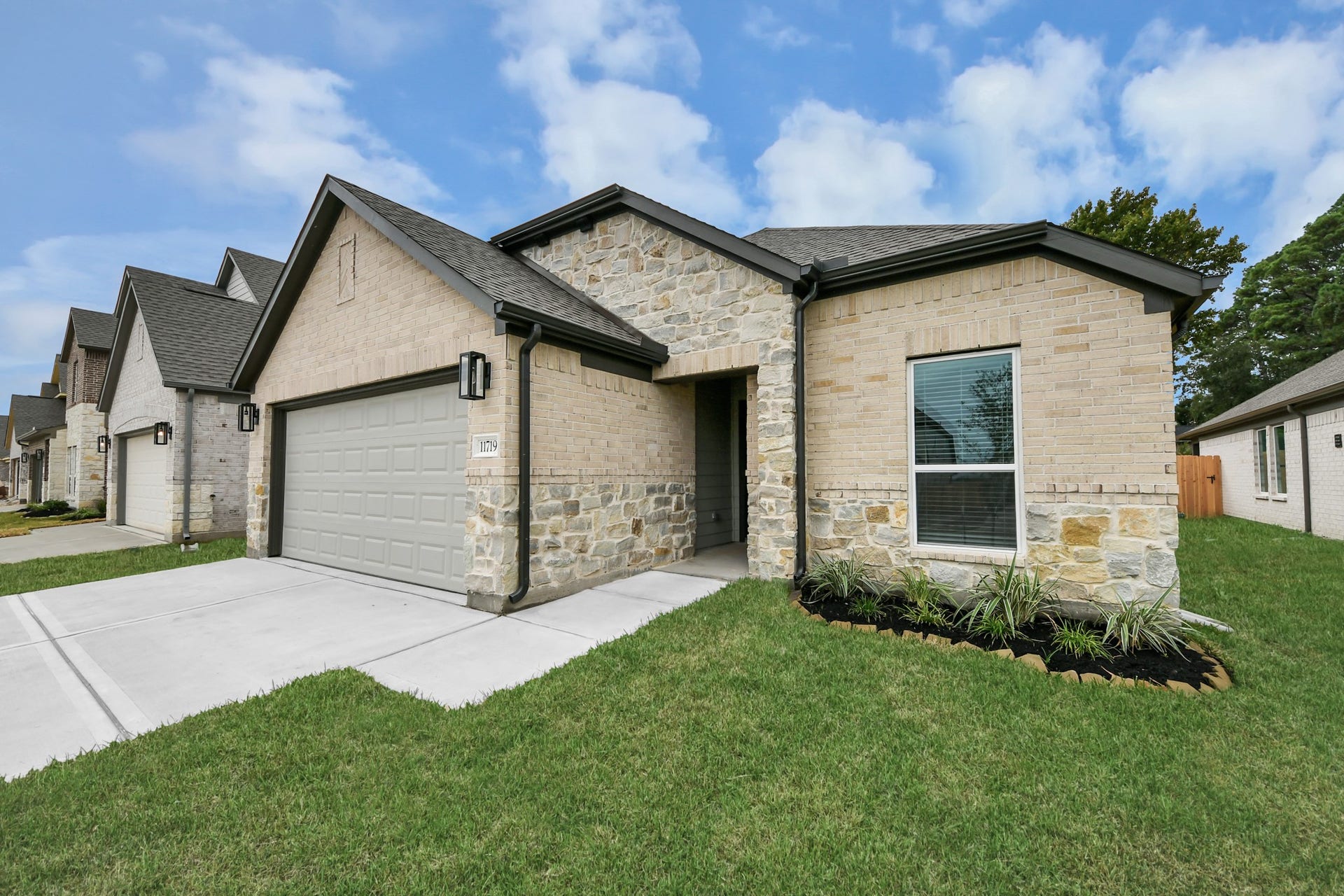 11719 Leafy Laurel Drive, Houston, TX 77066 11719 Leafy Laurel Drive, Houston, TX 77066