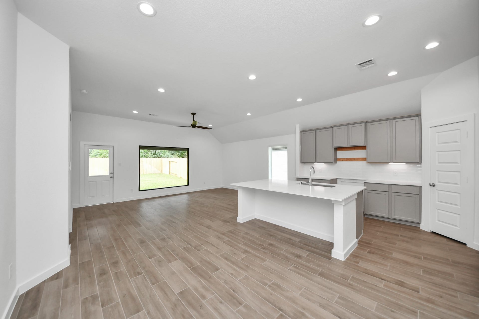 11719 Leafy Laurel Drive, Houston, TX 77066 11719 Leafy Laurel Drive, Houston, TX 77066