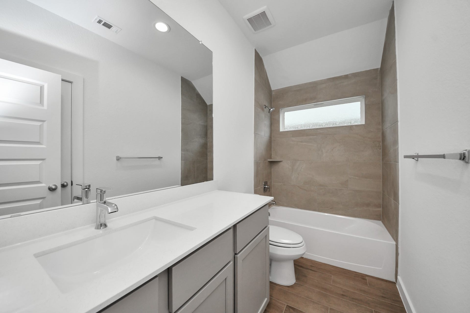11719 Leafy Laurel Drive, Houston, TX 77066 11719 Leafy Laurel Drive, Houston, TX 77066
