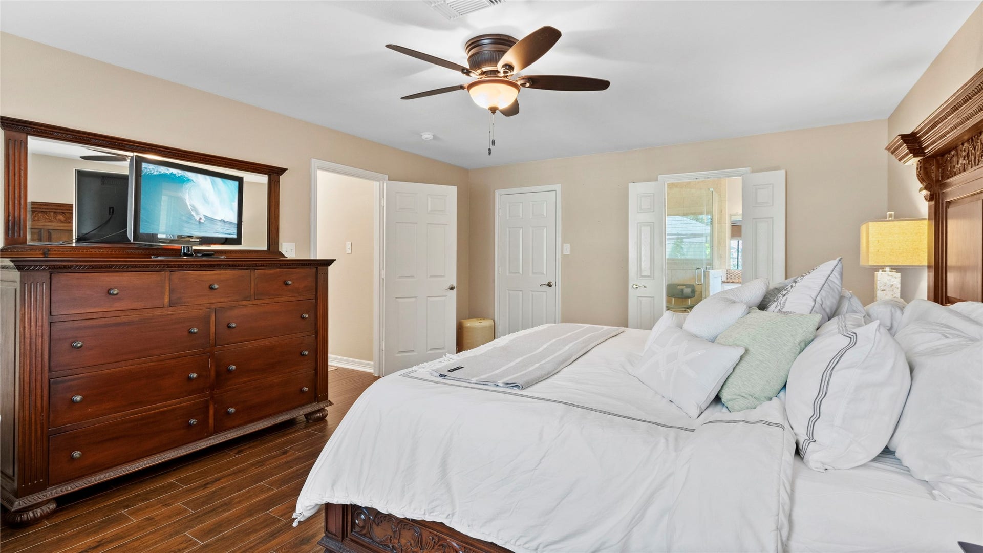 2704 Yorktown Drive, Dickinson, TX 77539 2704 Yorktown Drive, Dickinson, TX 77539