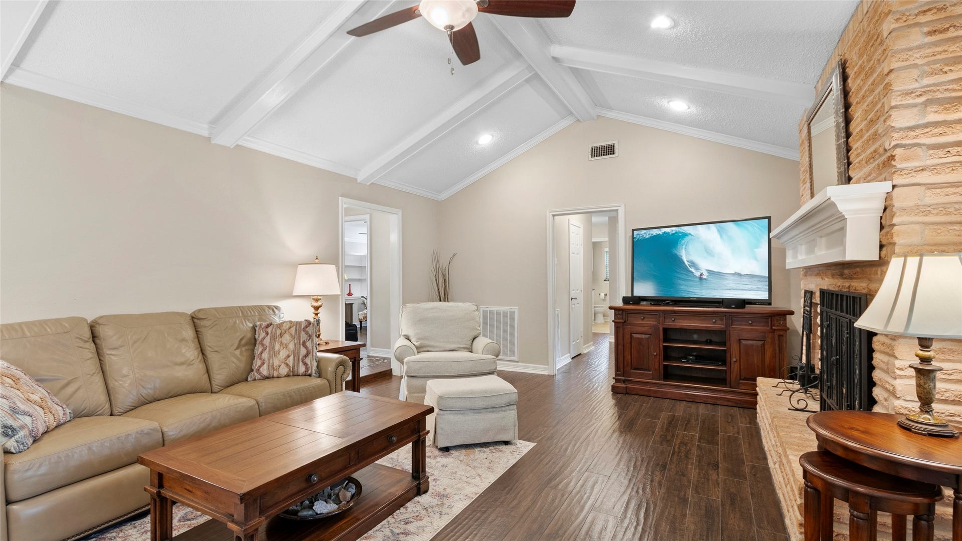 2704 Yorktown Drive, Dickinson, TX 77539 2704 Yorktown Drive, Dickinson, TX 77539