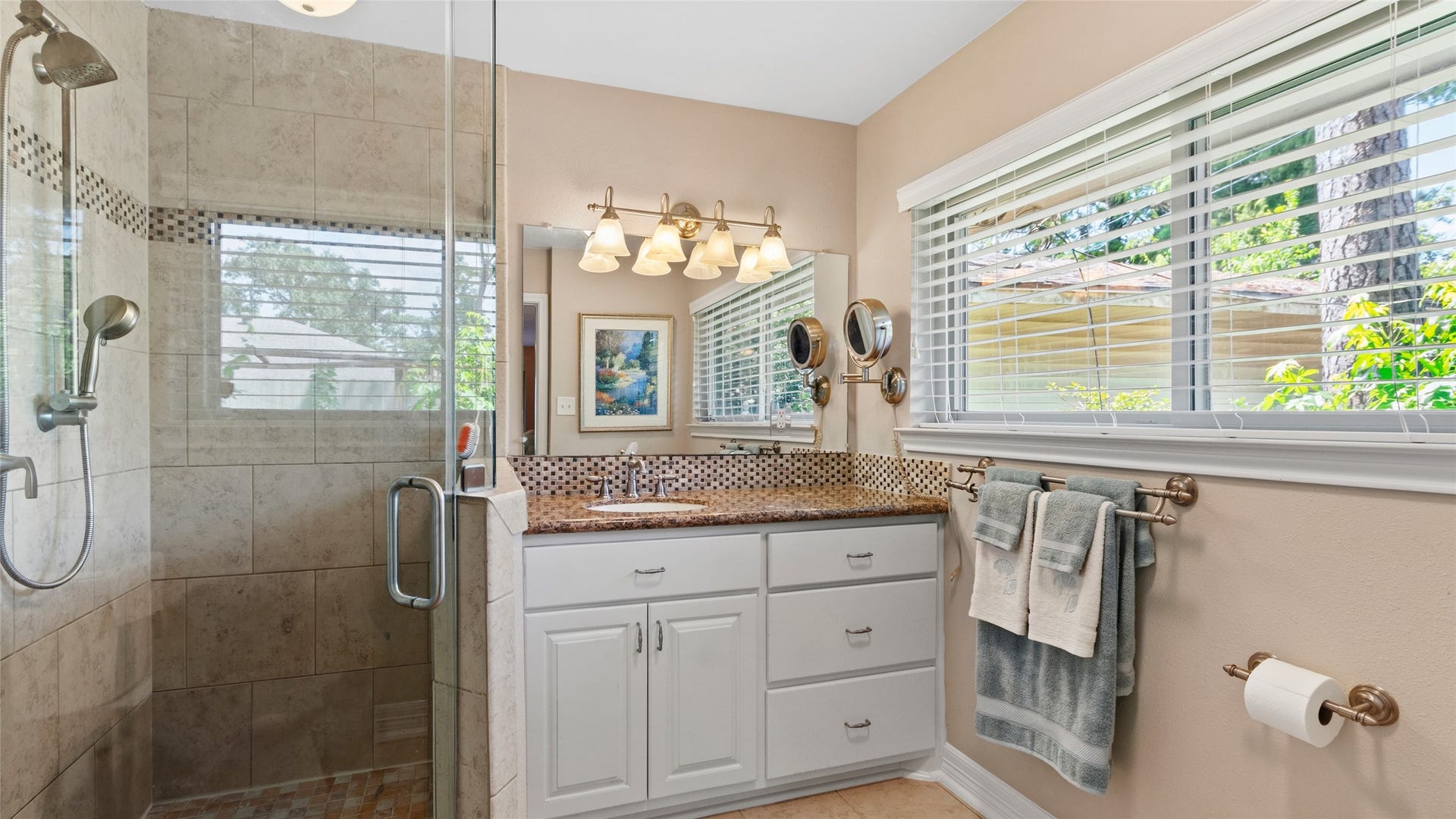 2704 Yorktown Drive, Dickinson, TX 77539 2704 Yorktown Drive, Dickinson, TX 77539