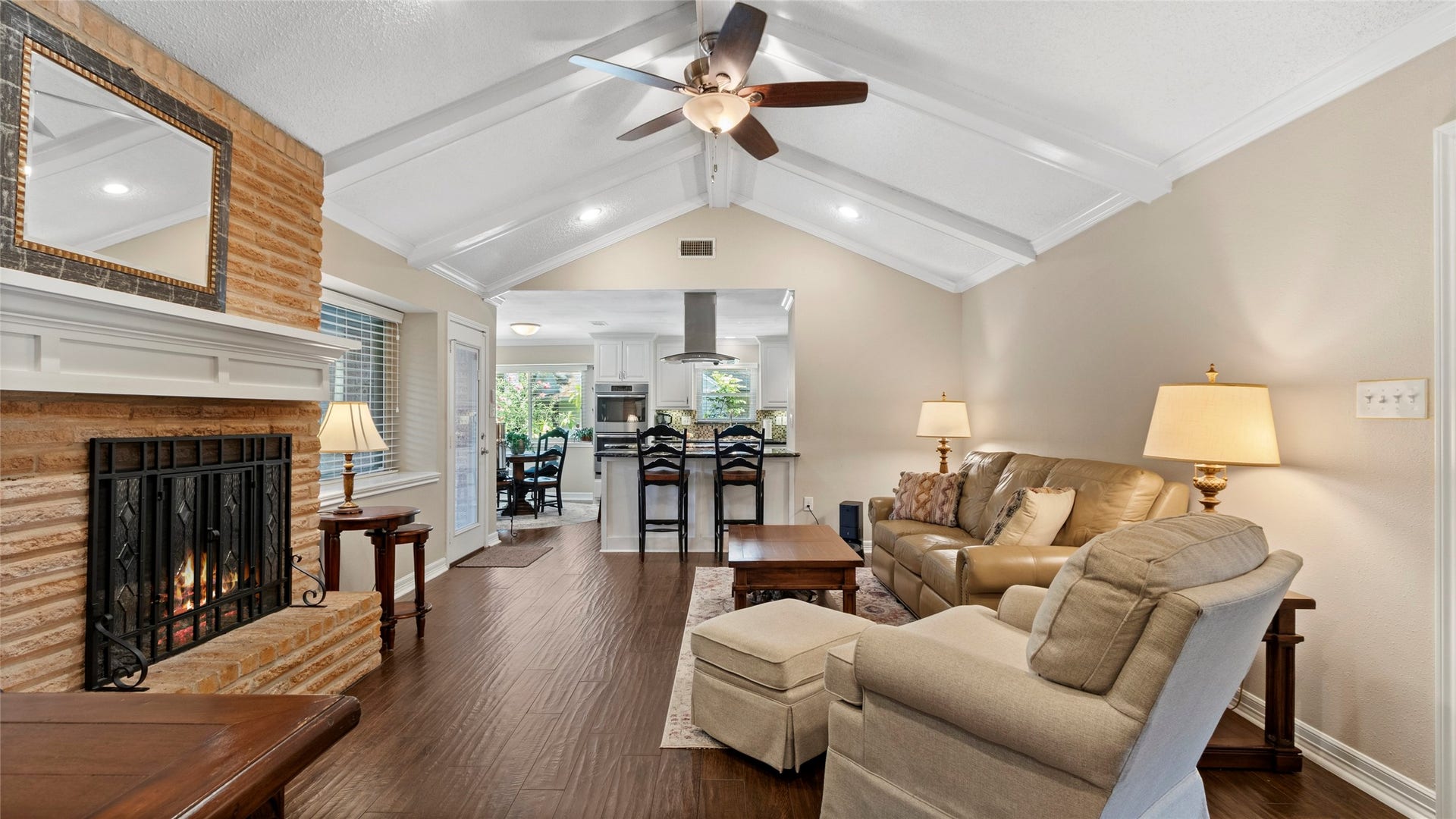 2704 Yorktown Drive, Dickinson, TX 77539 2704 Yorktown Drive, Dickinson, TX 77539