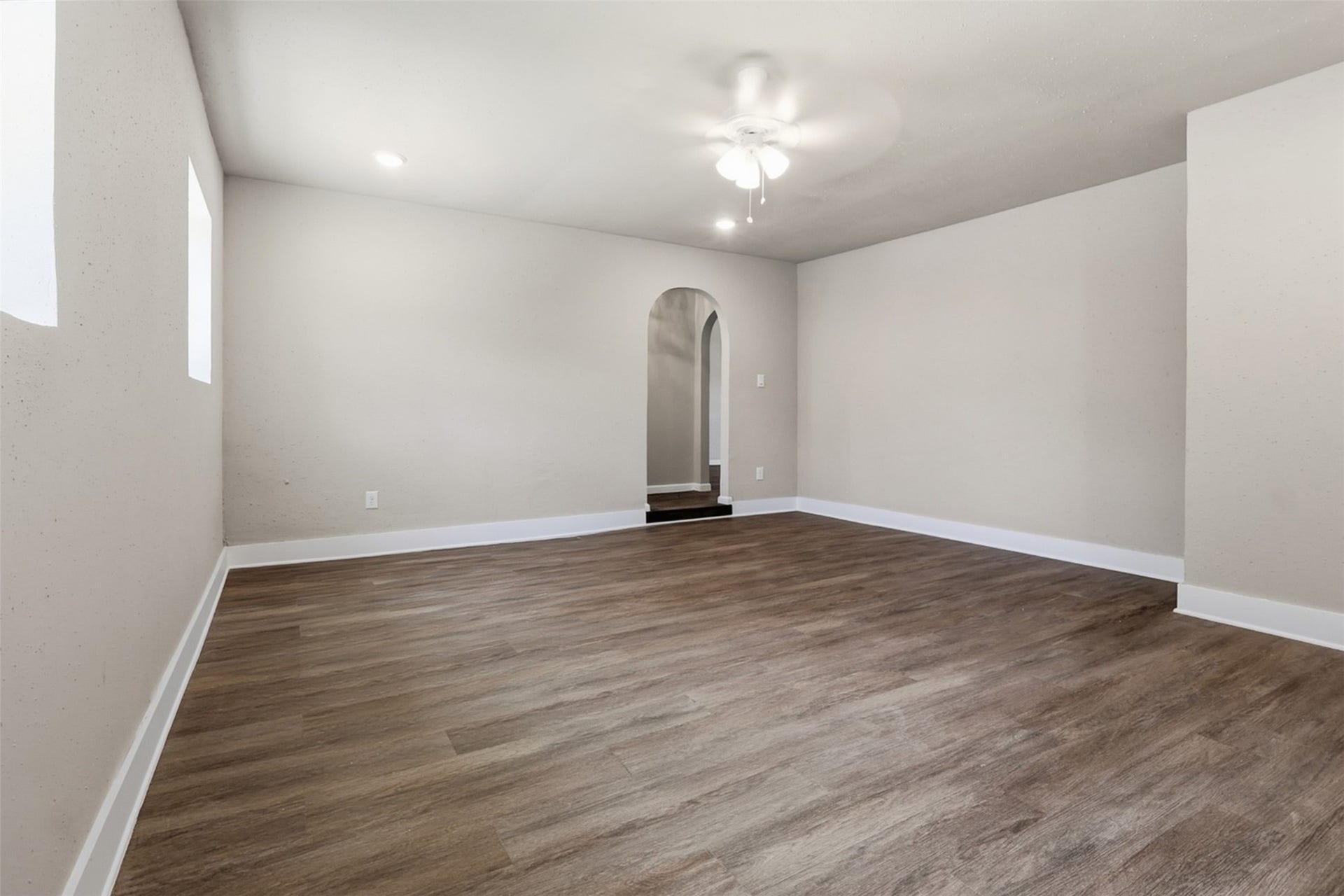 4767 Beechaven St, Houston, TX 77053 4767 Beechaven St, Houston, TX 77053