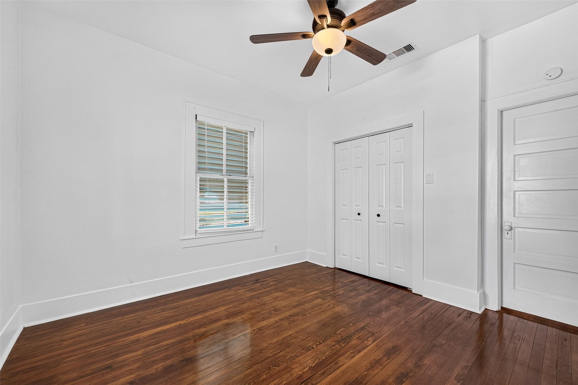 4807 Avenue P 1/2, Galveston, TX 77551 FRONT BEDROOM, FULL SIZED NEW CLOSET