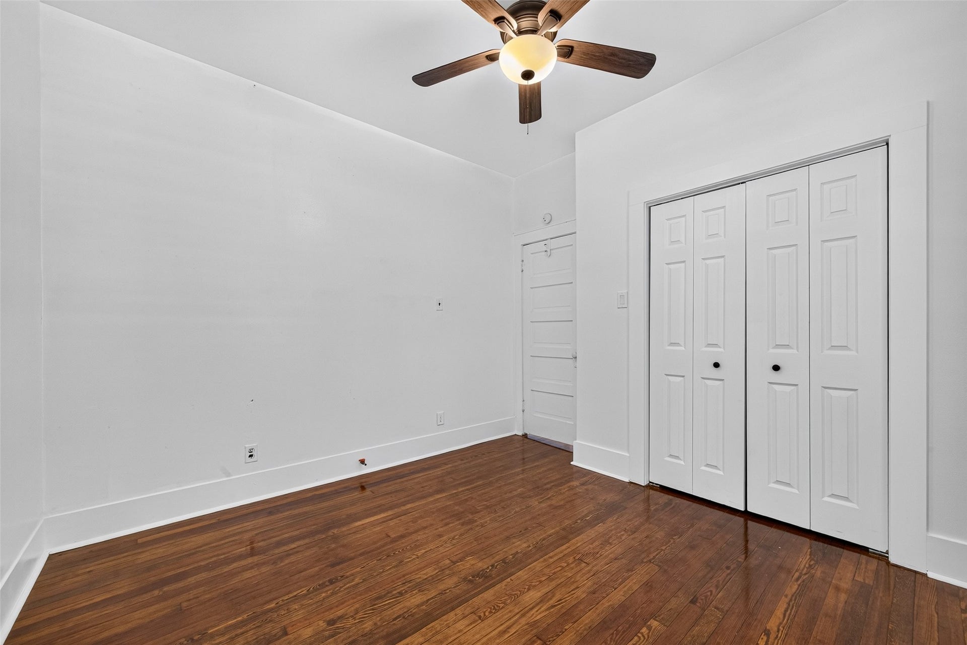 4807 Avenue P 1/2, Galveston, TX 77551 full sized closet BACK BEDROOM