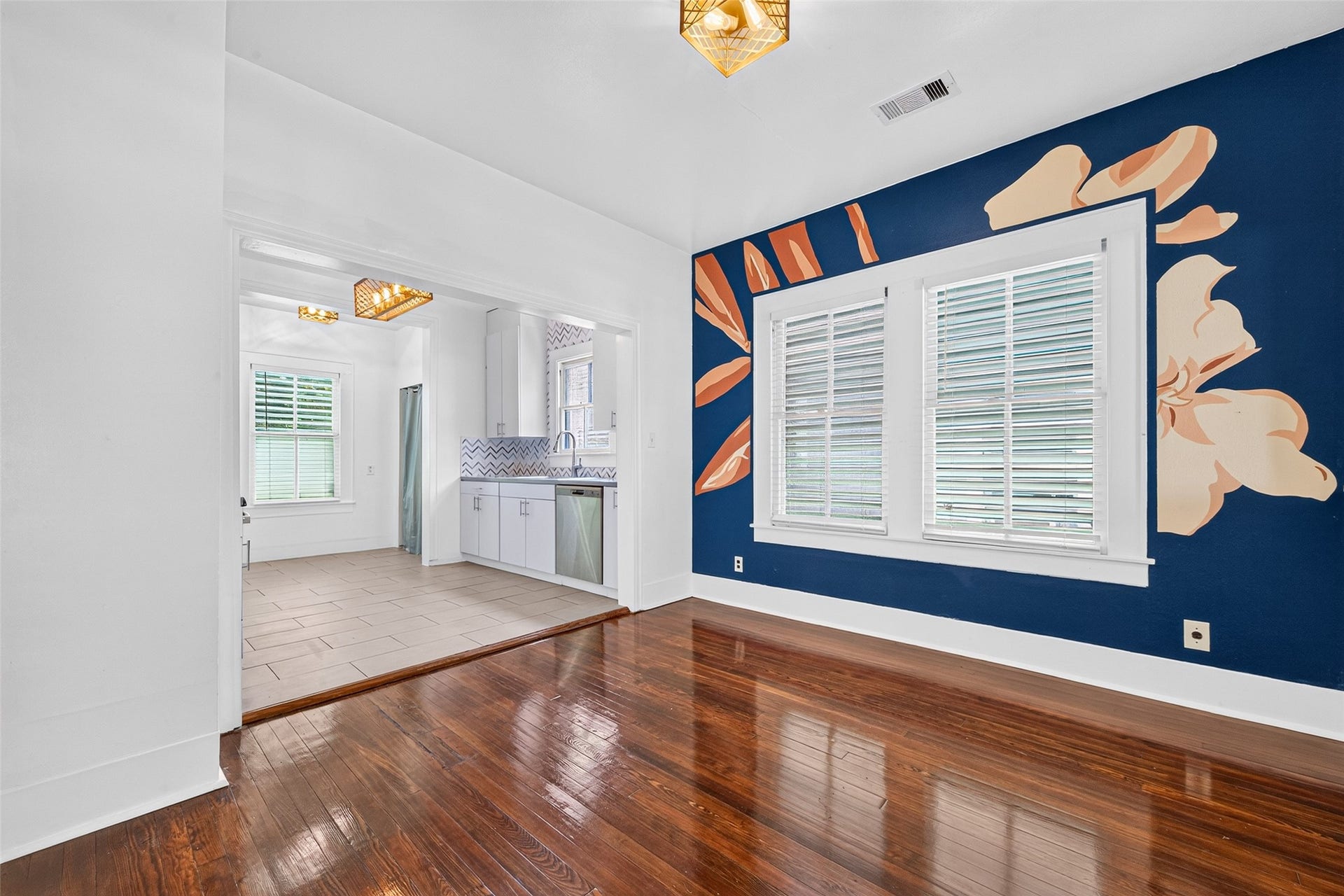 4807 Avenue P 1/2, Galveston, TX 77551 DINING ROOM LOOKING TOWARD KITCHEN, CUSTOM MURAL HAND PAINTED