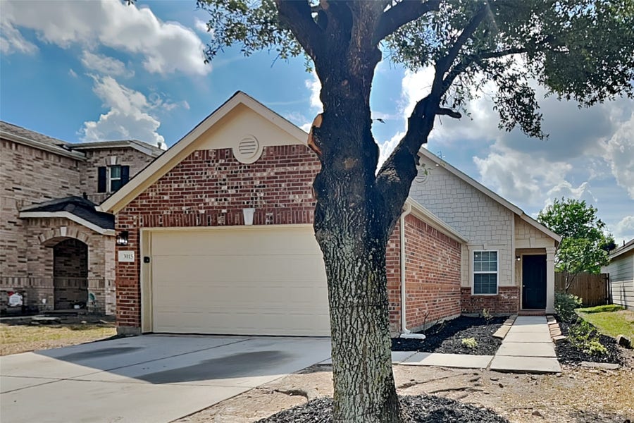 Property photo for 3015 Tall Tree Ridge Way, Spring, TX
