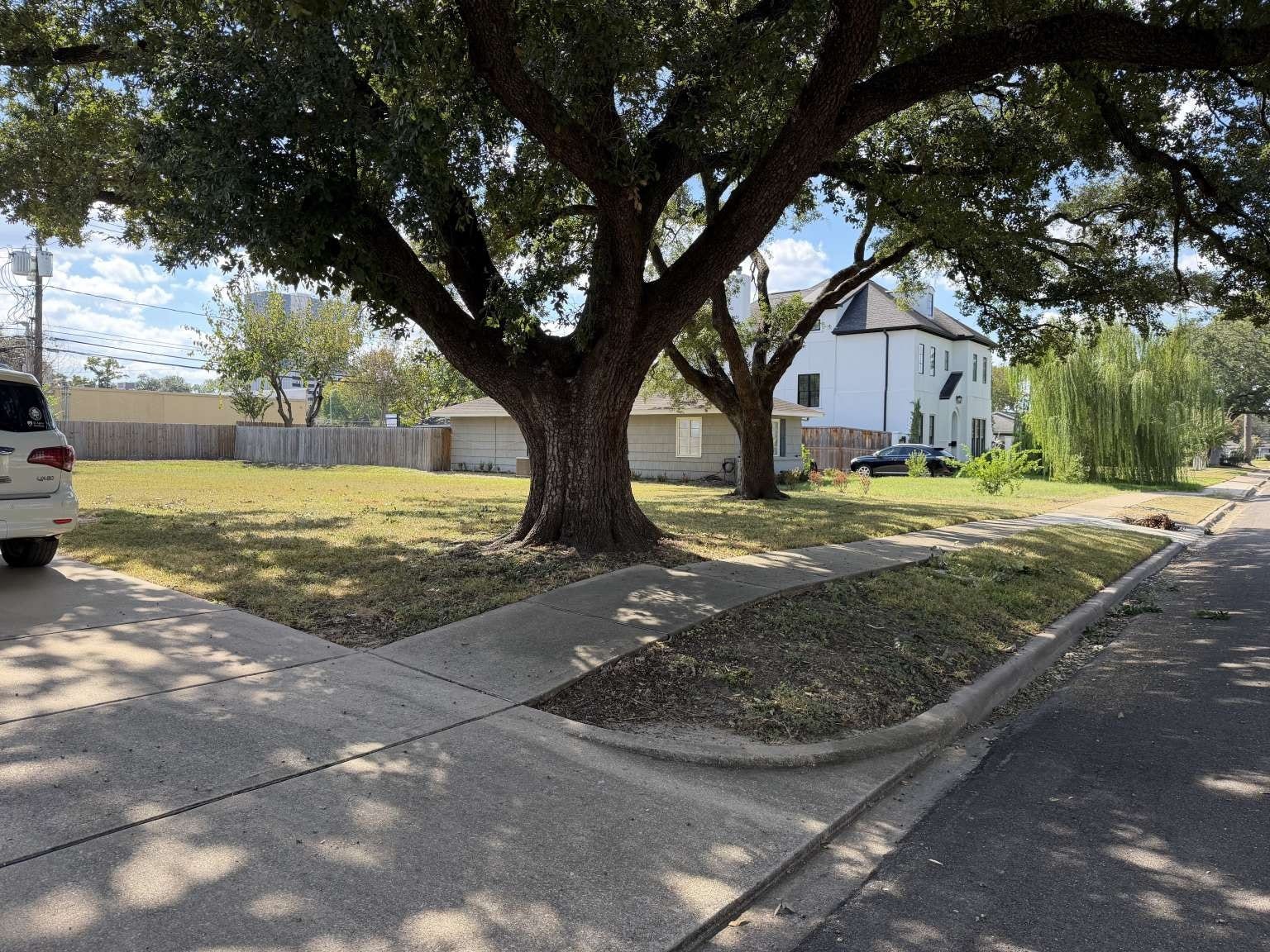 4019 Markham Street, Houston, TX 77027