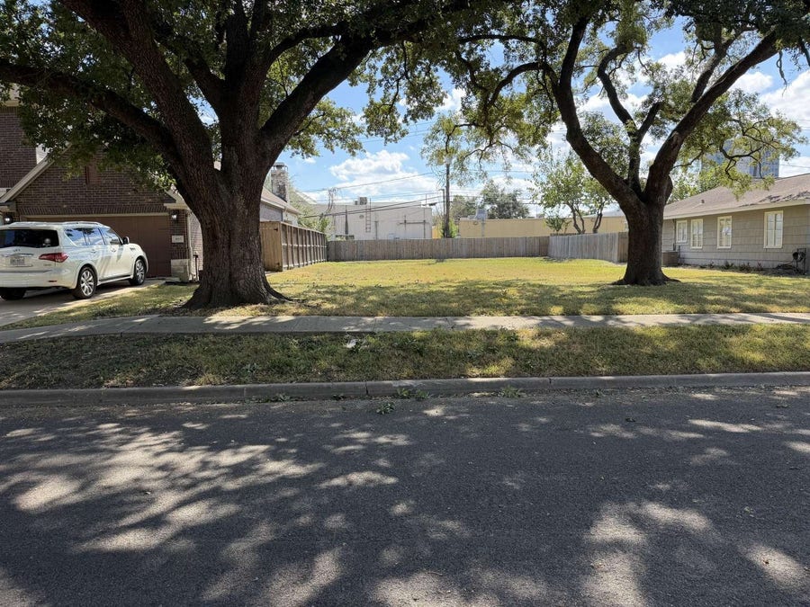 Property photo for 4019 Markham Street, Houston, TX