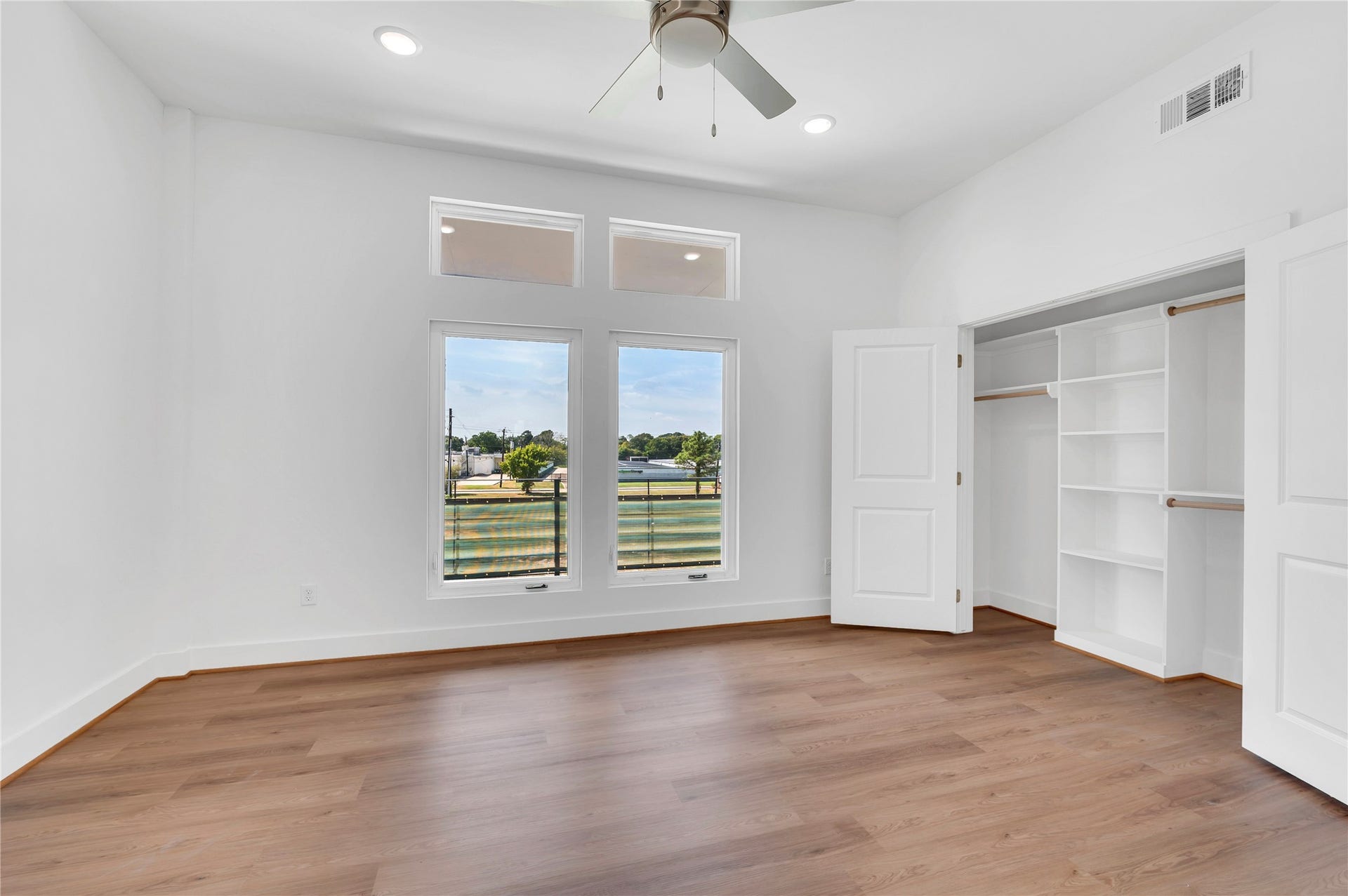 119 Kirby Road, #5208, Taylor Lake Village, TX 77586 119 Kirby Road, #5208, Taylor Lake Village, TX 77586