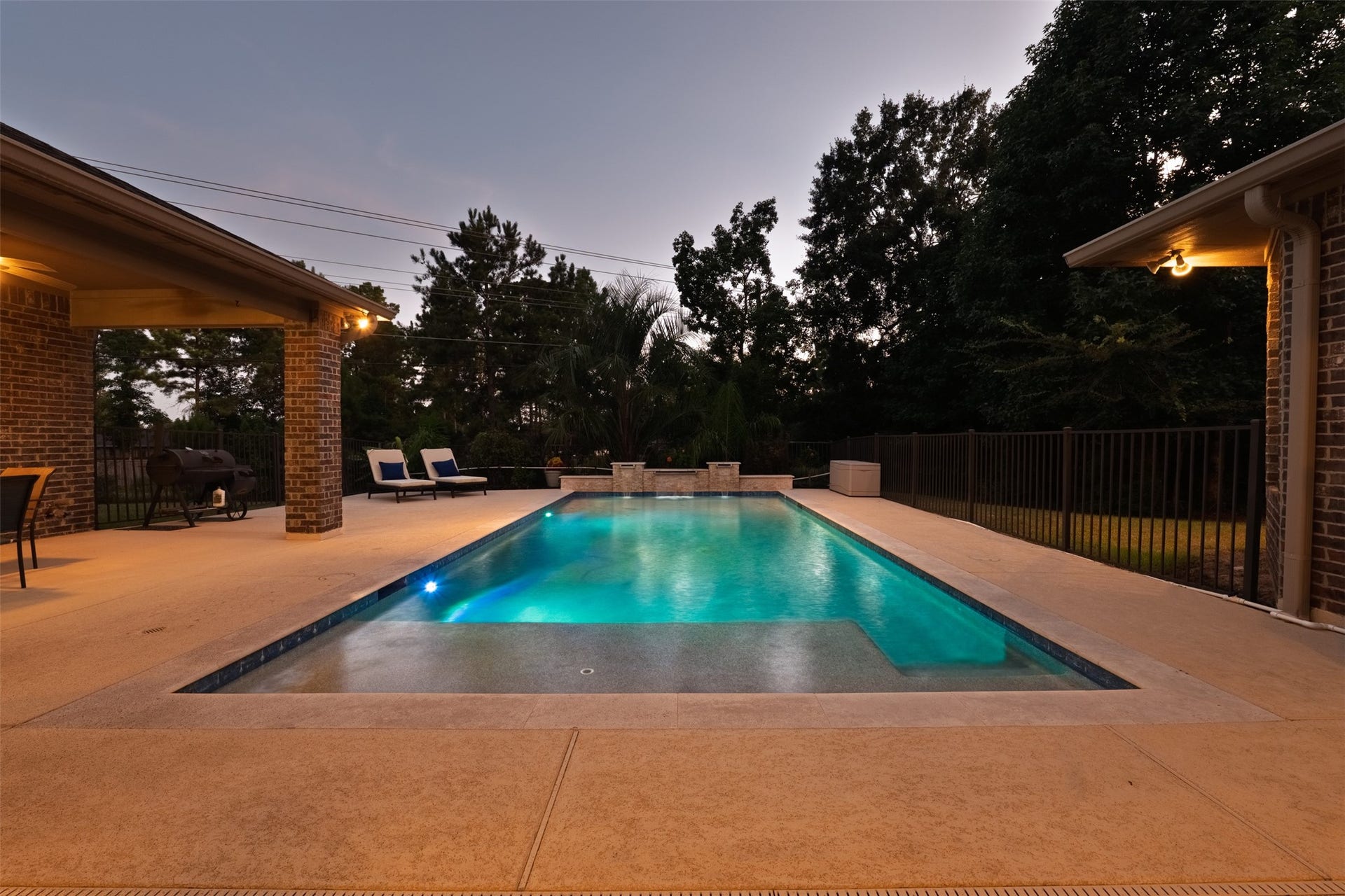 8992 Wind Jammer Lane, Montgomery, TX 77316 8992 Wind Jammer Lane, Montgomery, TX 77316