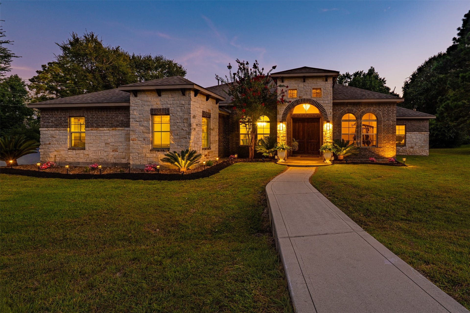 8992 Wind Jammer Lane, Montgomery, TX 77316 8992 Wind Jammer Lane, Montgomery, TX 77316