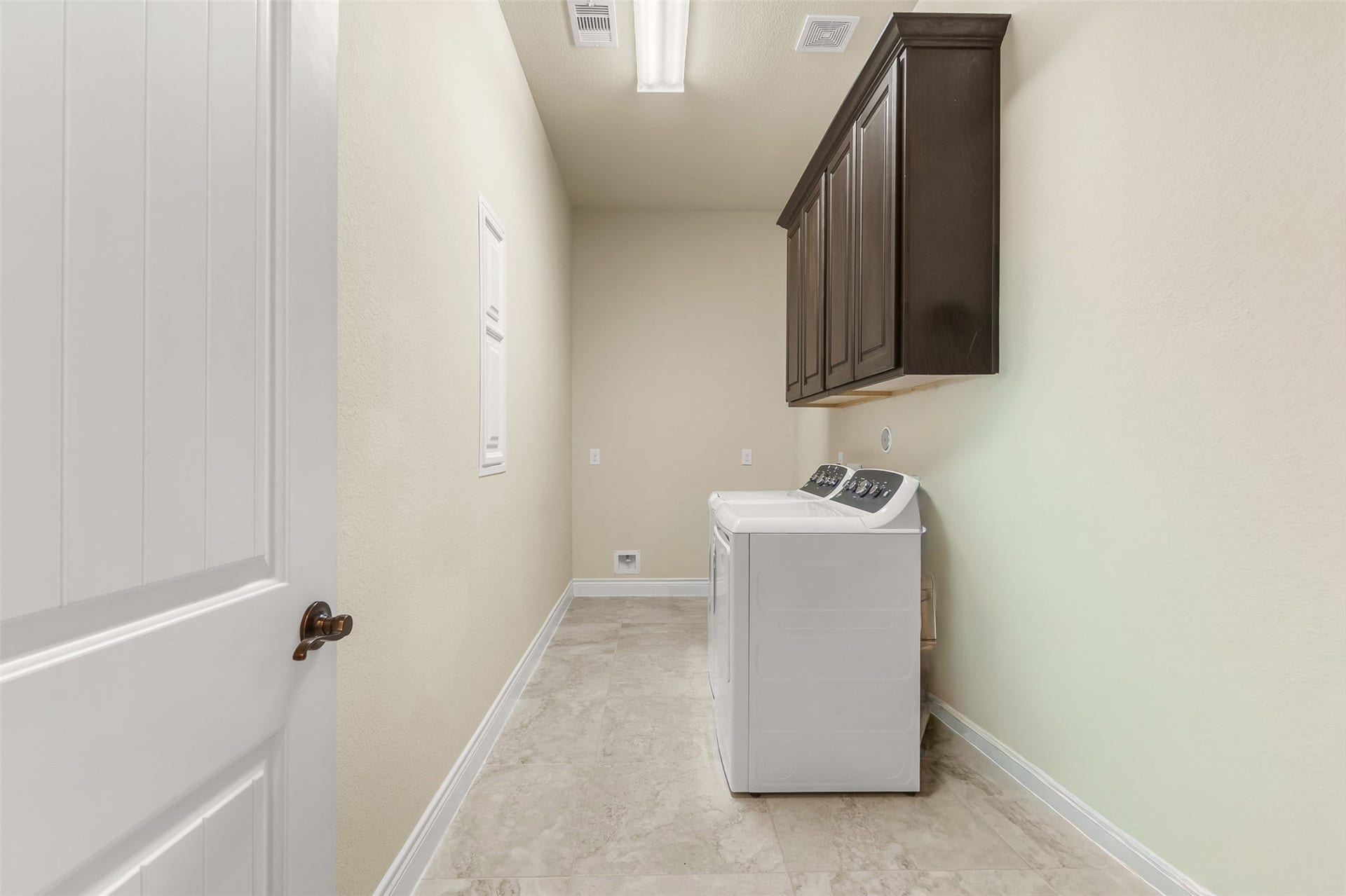 8992 Wind Jammer Lane, Montgomery, TX 77316 8992 Wind Jammer Lane, Montgomery, TX 77316