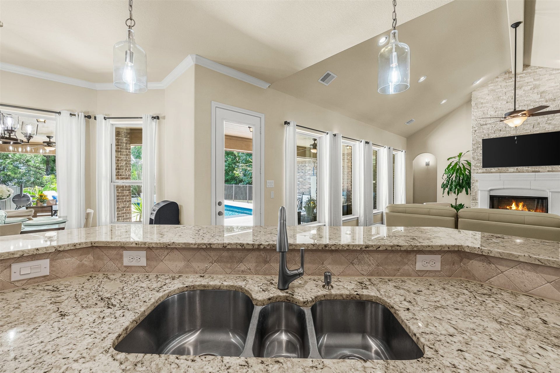 8992 Wind Jammer Lane, Montgomery, TX 77316 8992 Wind Jammer Lane, Montgomery, TX 77316