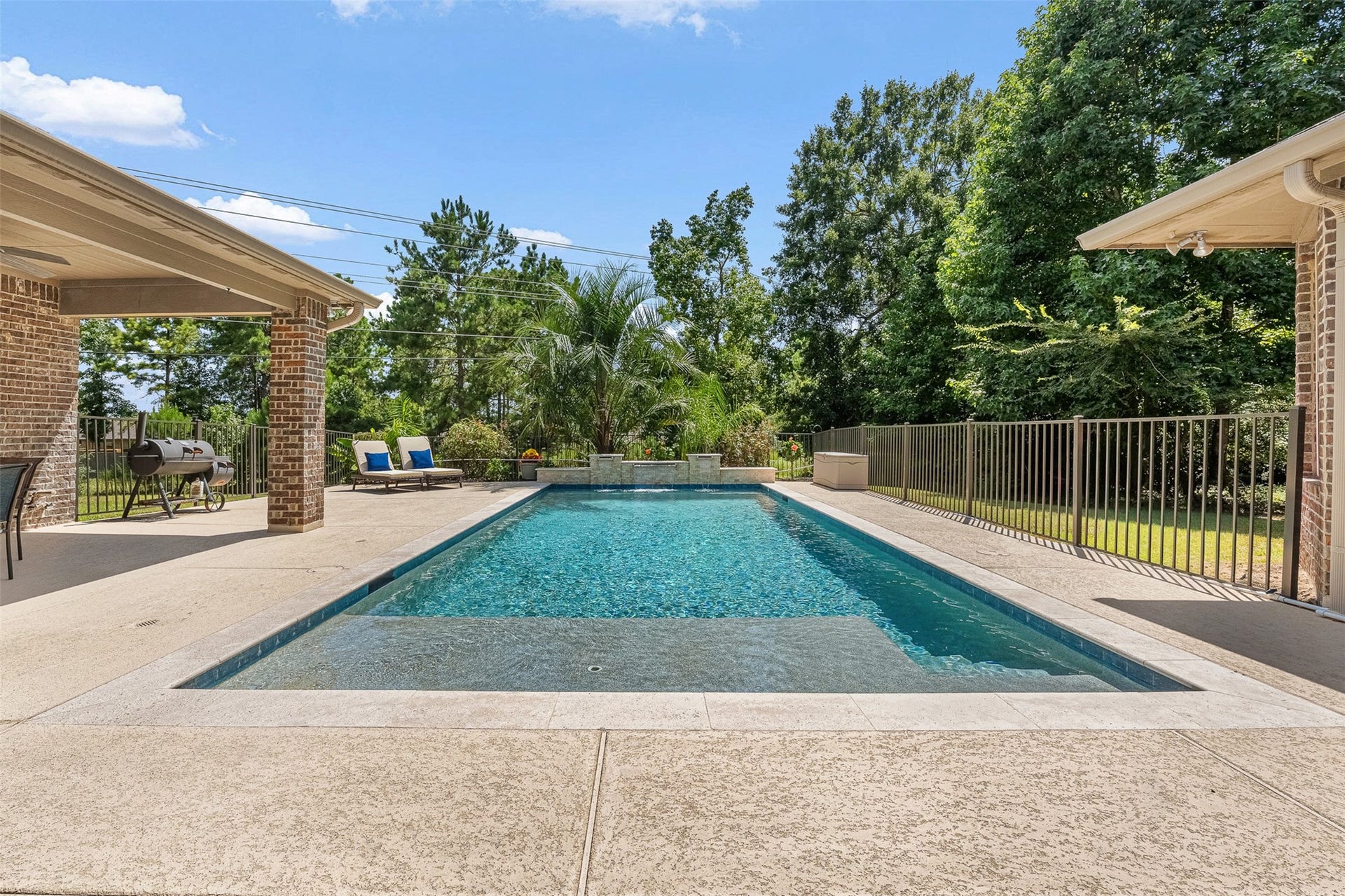 8992 Wind Jammer Lane, Montgomery, TX 77316 8992 Wind Jammer Lane, Montgomery, TX 77316
