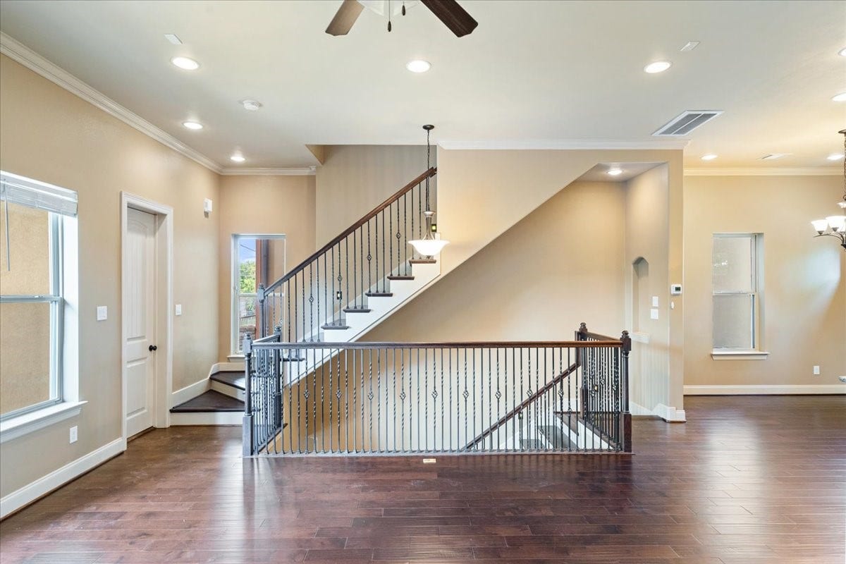1518 Amundsen Street, Houston, TX 77009 1518 Amundsen Street, Houston, TX 77009
