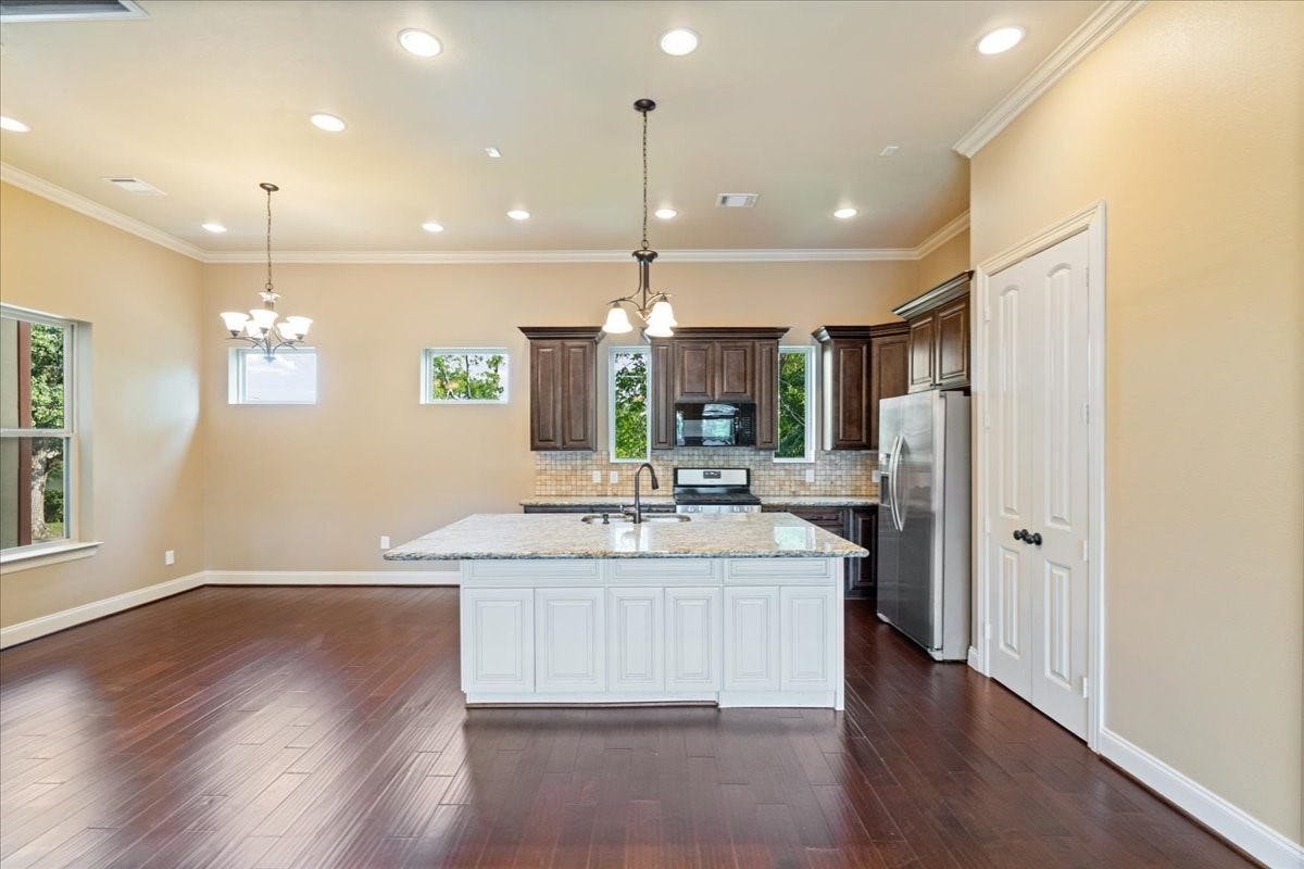 1518 Amundsen Street, Houston, TX 77009 1518 Amundsen Street, Houston, TX 77009