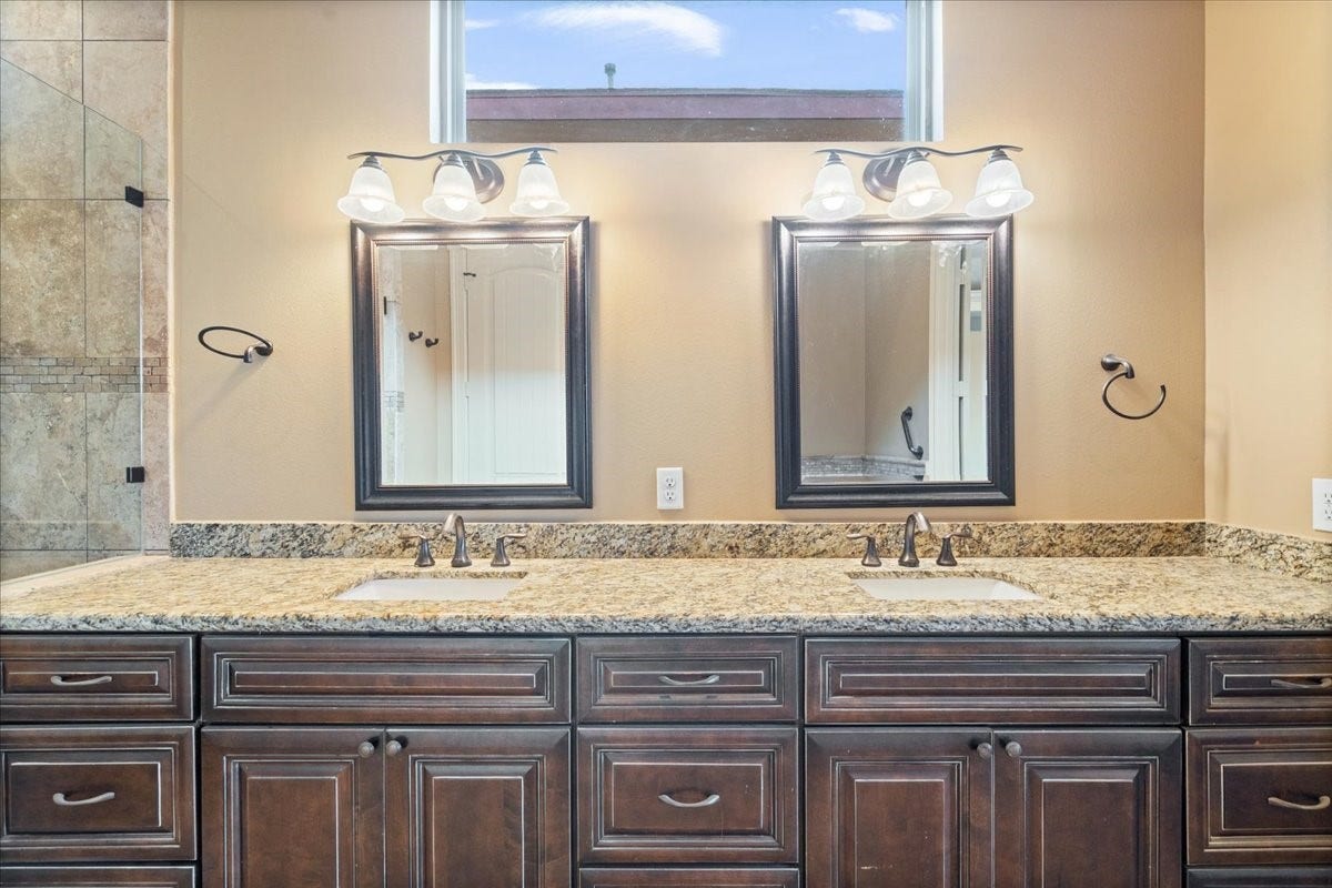 1518 Amundsen Street, Houston, TX 77009 1518 Amundsen Street, Houston, TX 77009