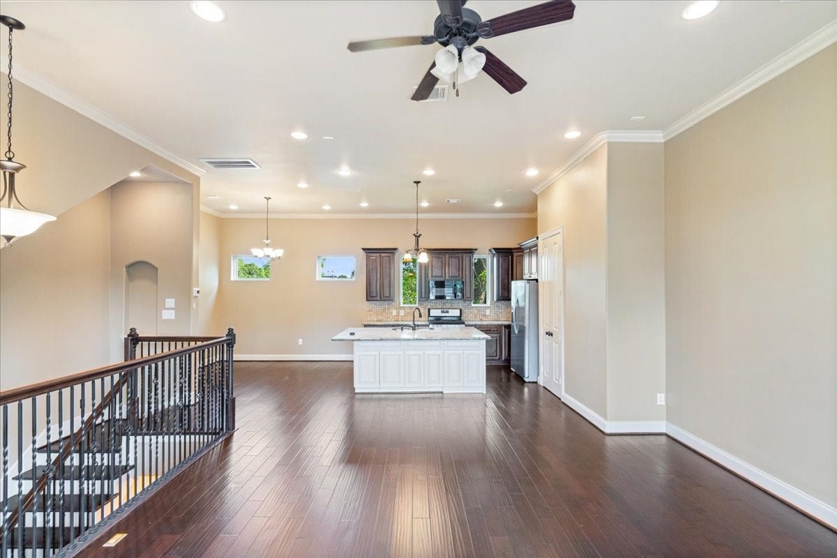 1518 Amundsen Street, Houston, TX 77009 1518 Amundsen Street, Houston, TX 77009