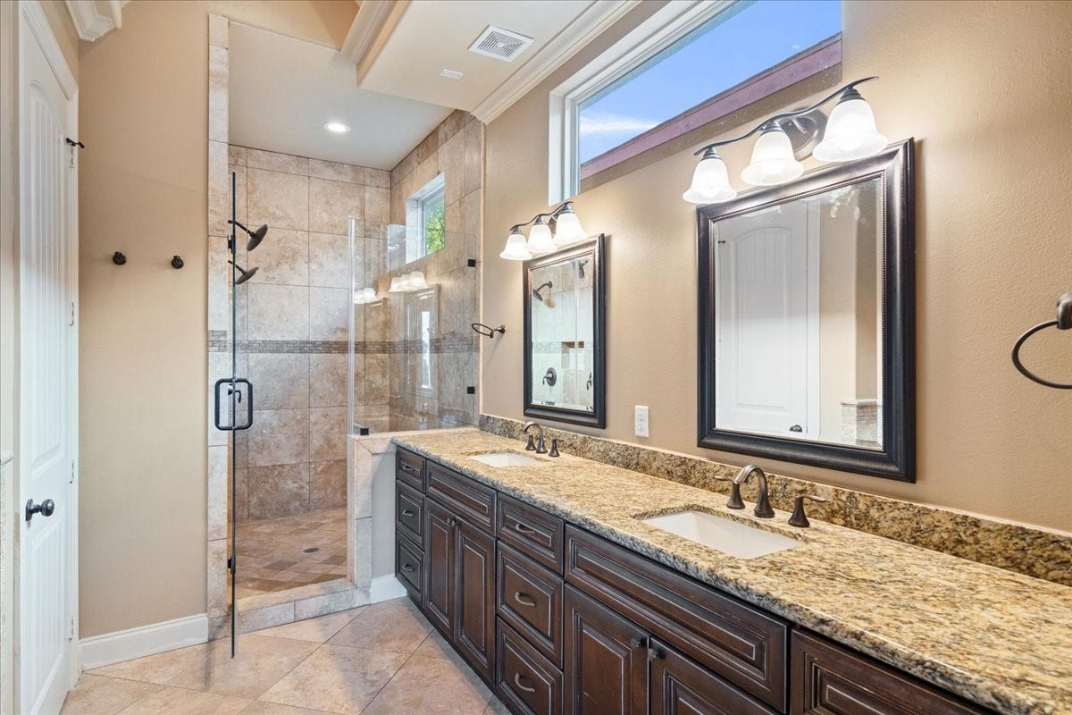 1518 Amundsen Street, Houston, TX 77009 1518 Amundsen Street, Houston, TX 77009