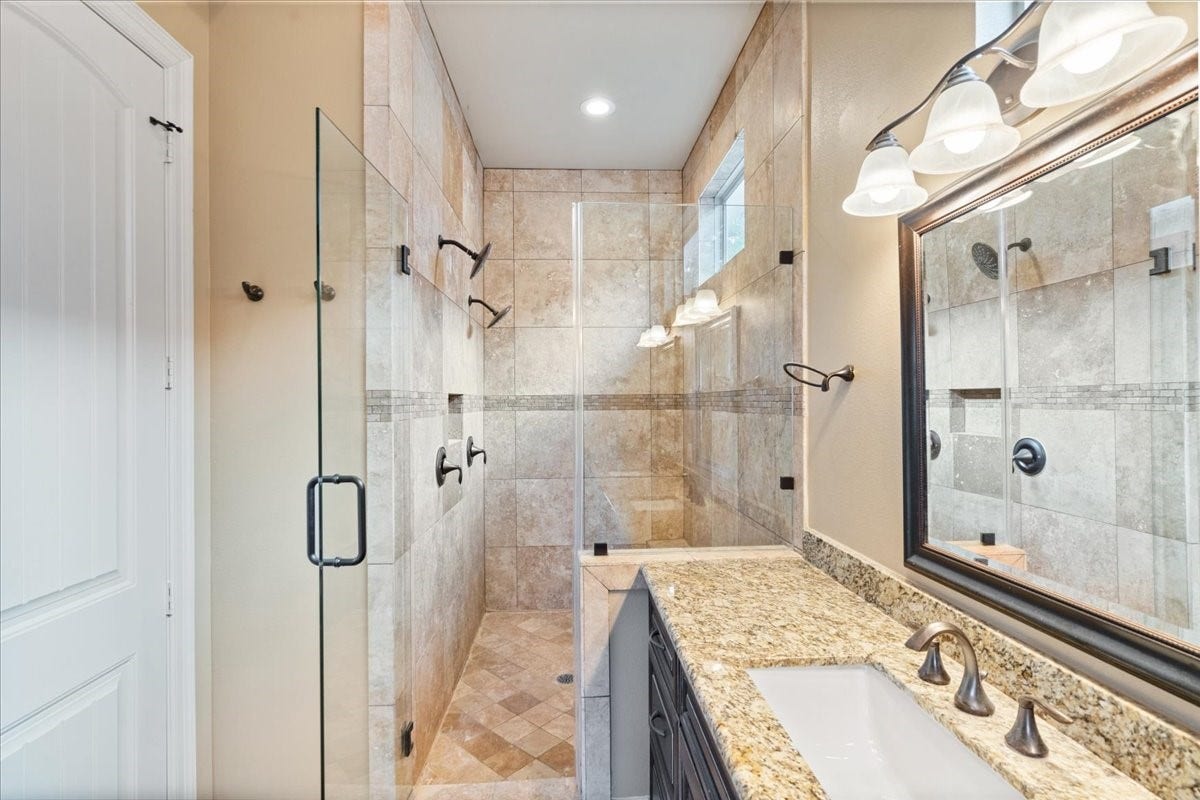 1518 Amundsen Street, Houston, TX 77009 1518 Amundsen Street, Houston, TX 77009