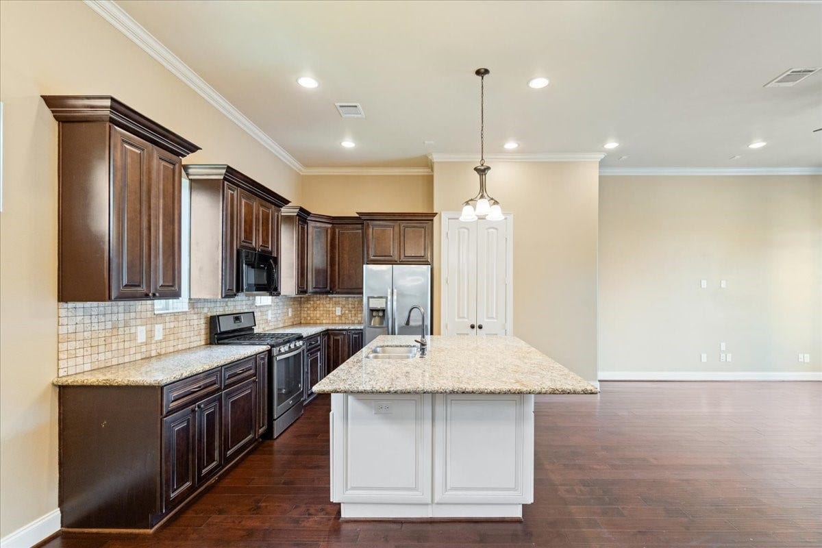 1518 Amundsen Street, Houston, TX 77009 1518 Amundsen Street, Houston, TX 77009