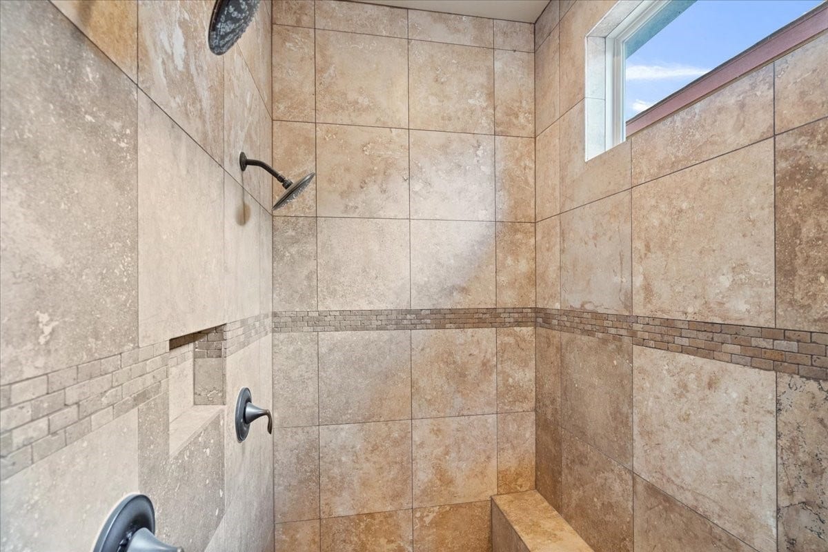 1518 Amundsen Street, Houston, TX 77009 1518 Amundsen Street, Houston, TX 77009