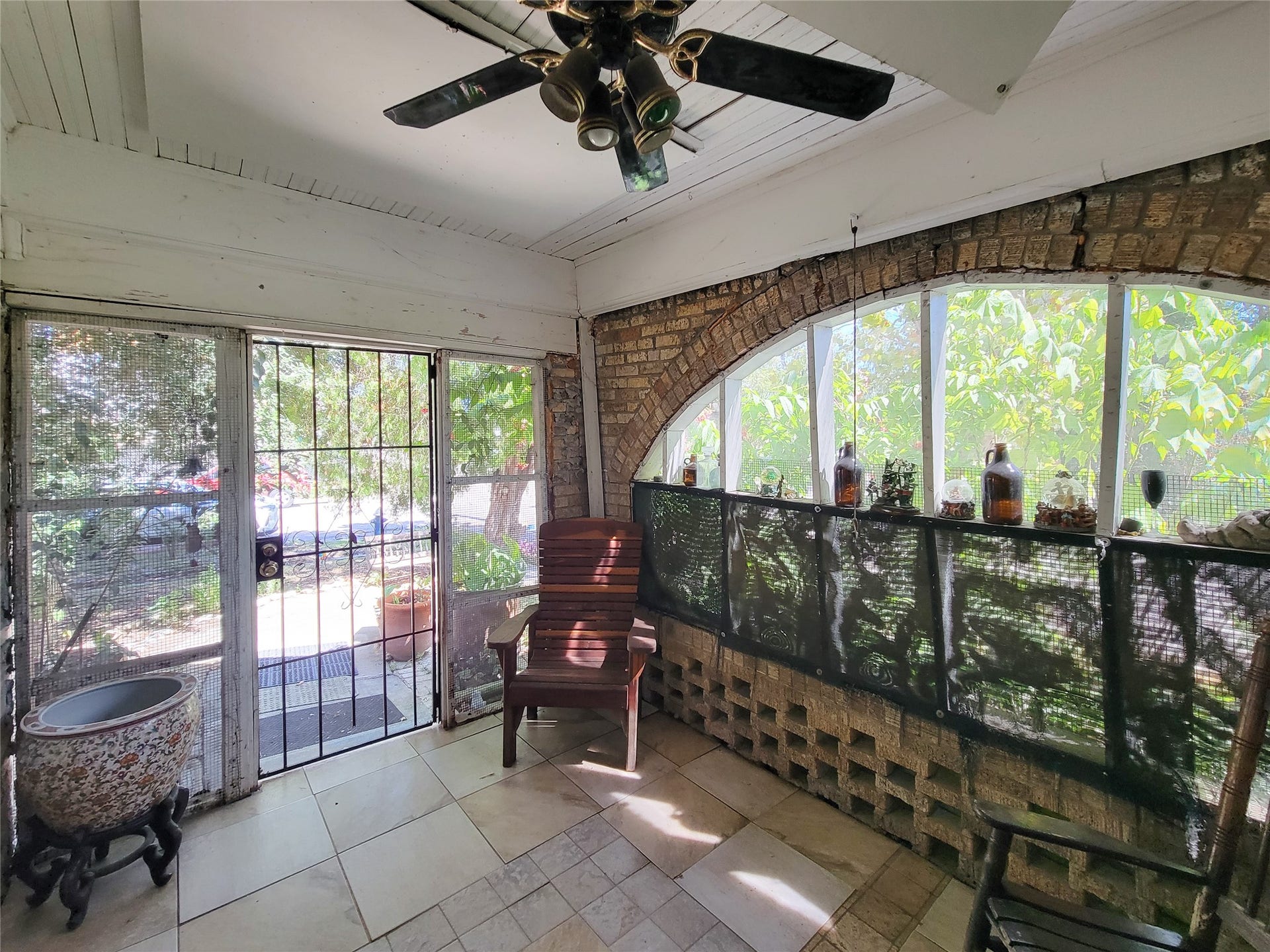 1574 Godwin Street, Houston, TX 77023 1574 Godwin Street, Houston, TX 77023